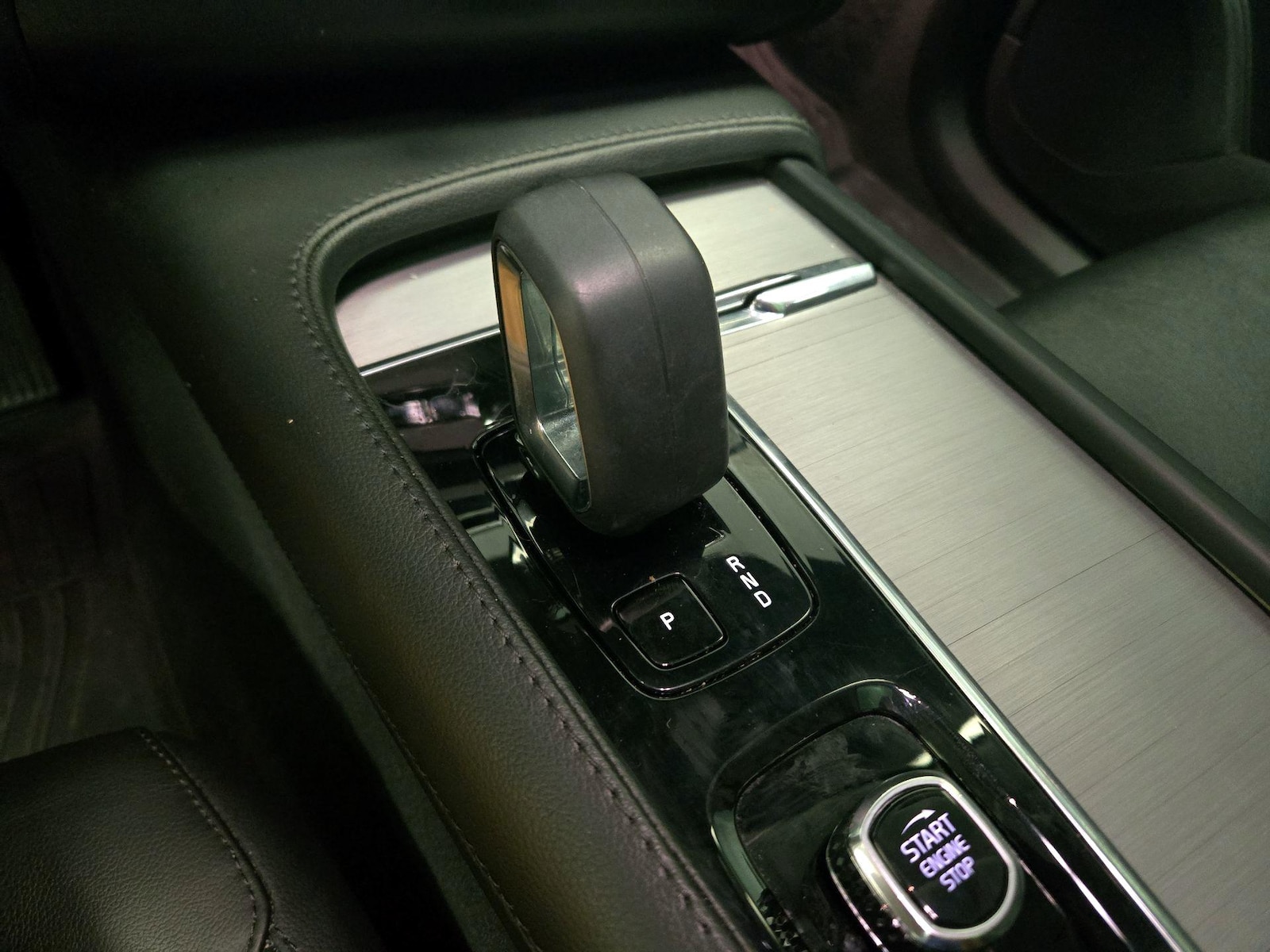 2023 Volvo XC90 Core - Photo 19