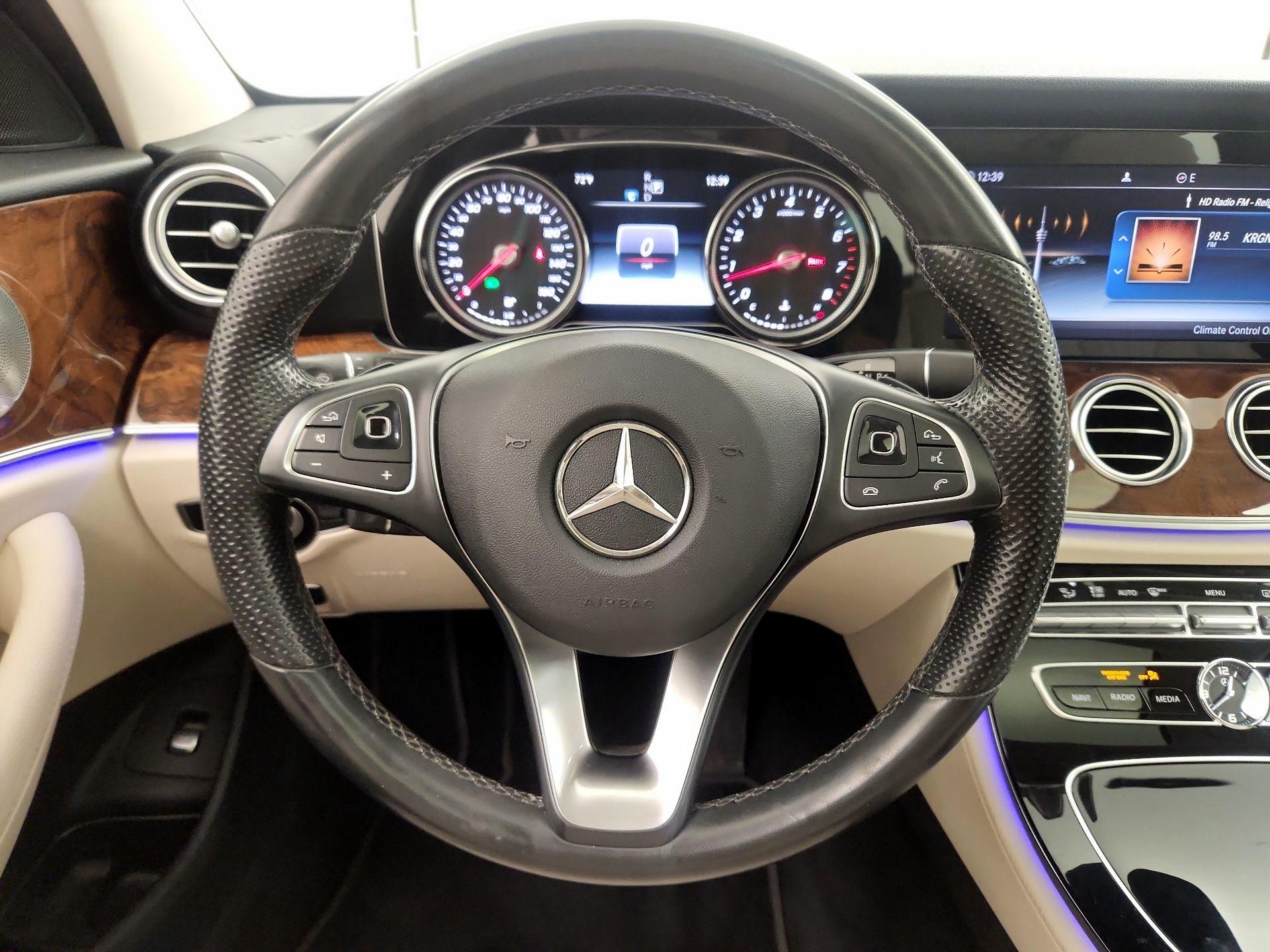 Thumbnail: 2018 Mercedes-Benz E-Class - 10