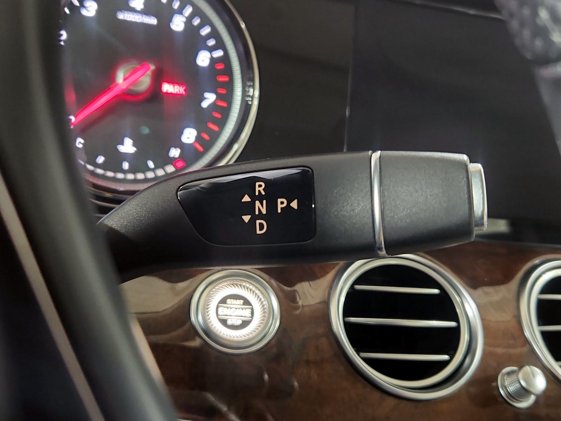 Thumbnail: 2018 Mercedes-Benz E-Class - 18