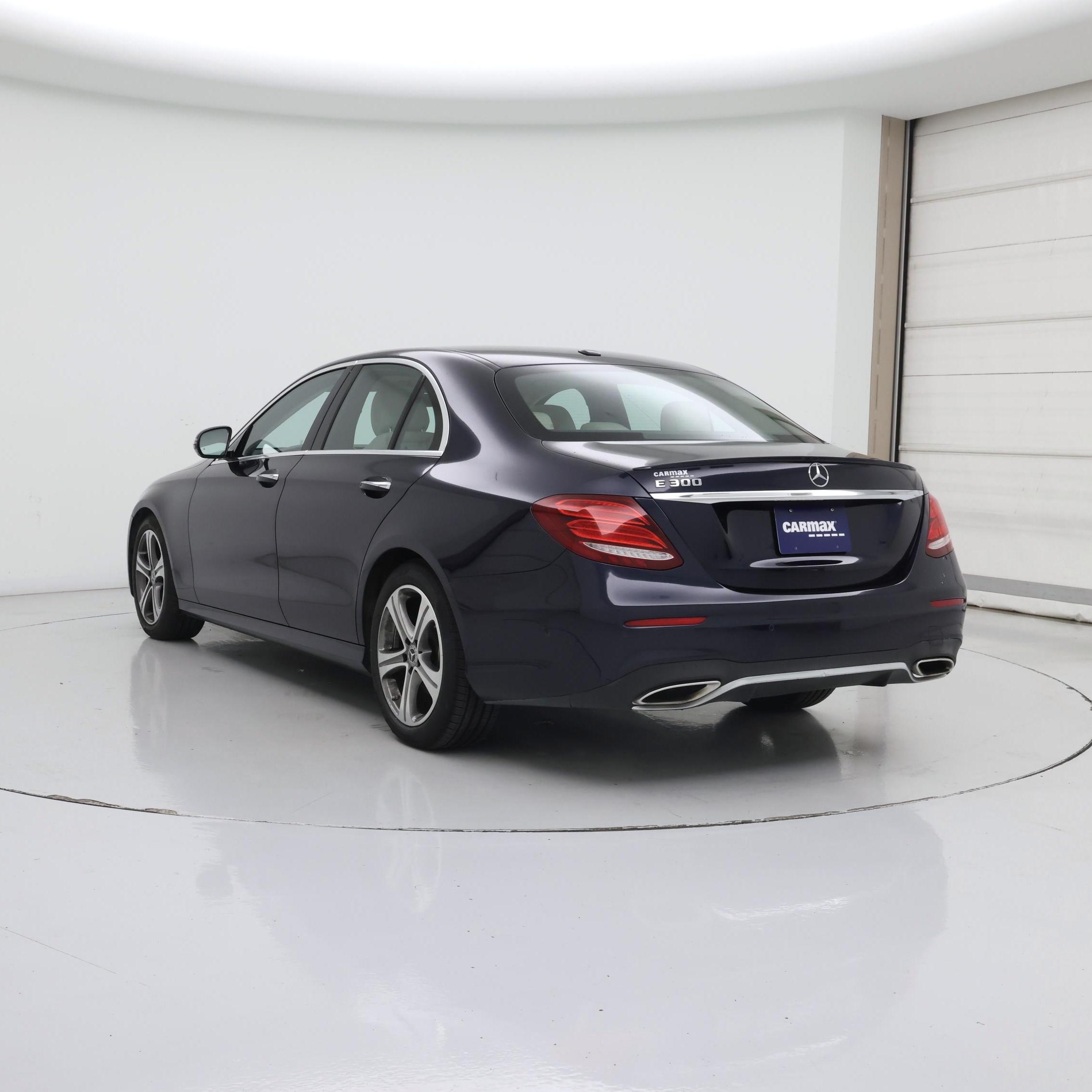 Thumbnail: 2018 Mercedes-Benz E-Class - 2