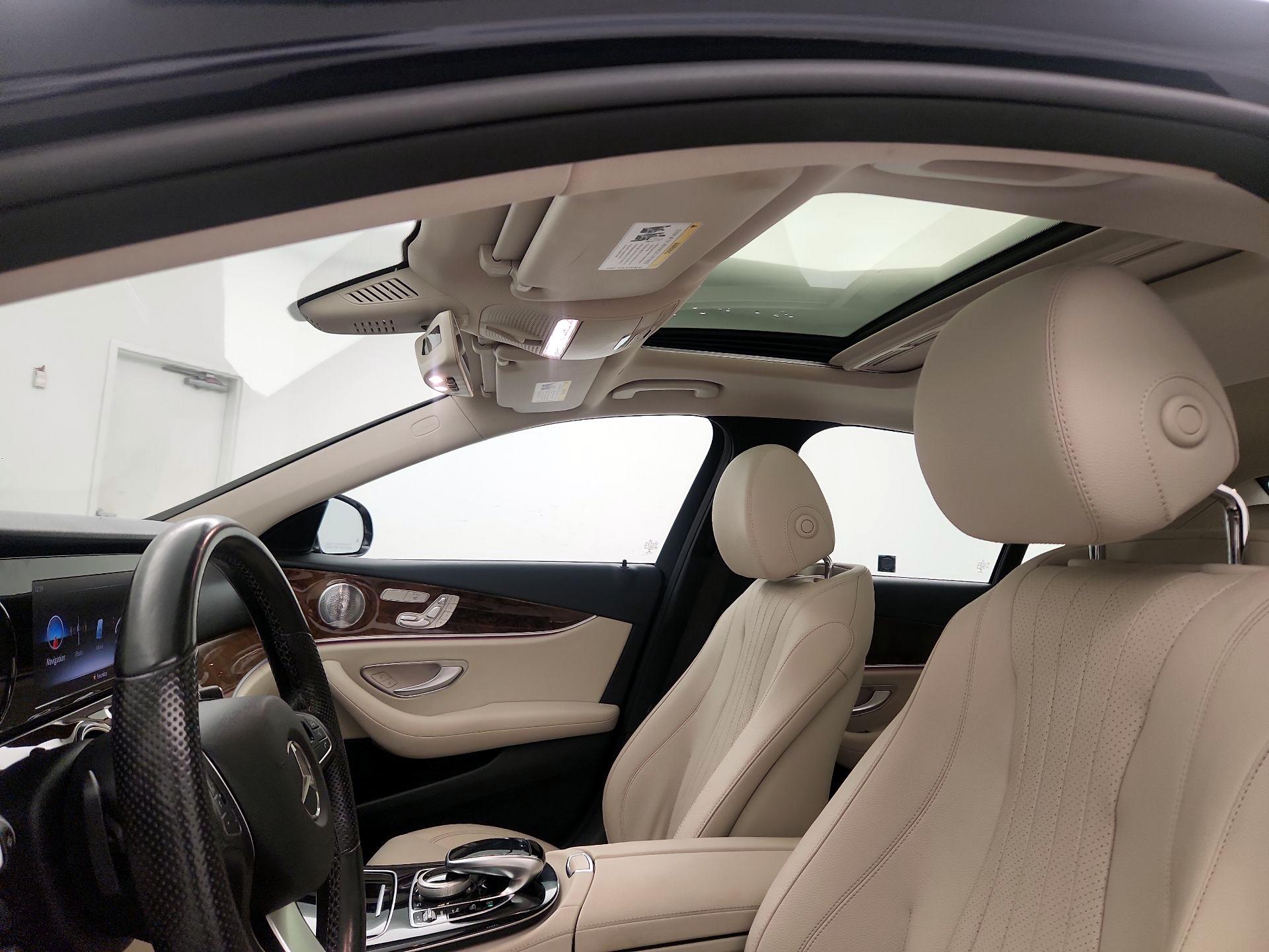 Thumbnail: 2018 Mercedes-Benz E-Class - 20