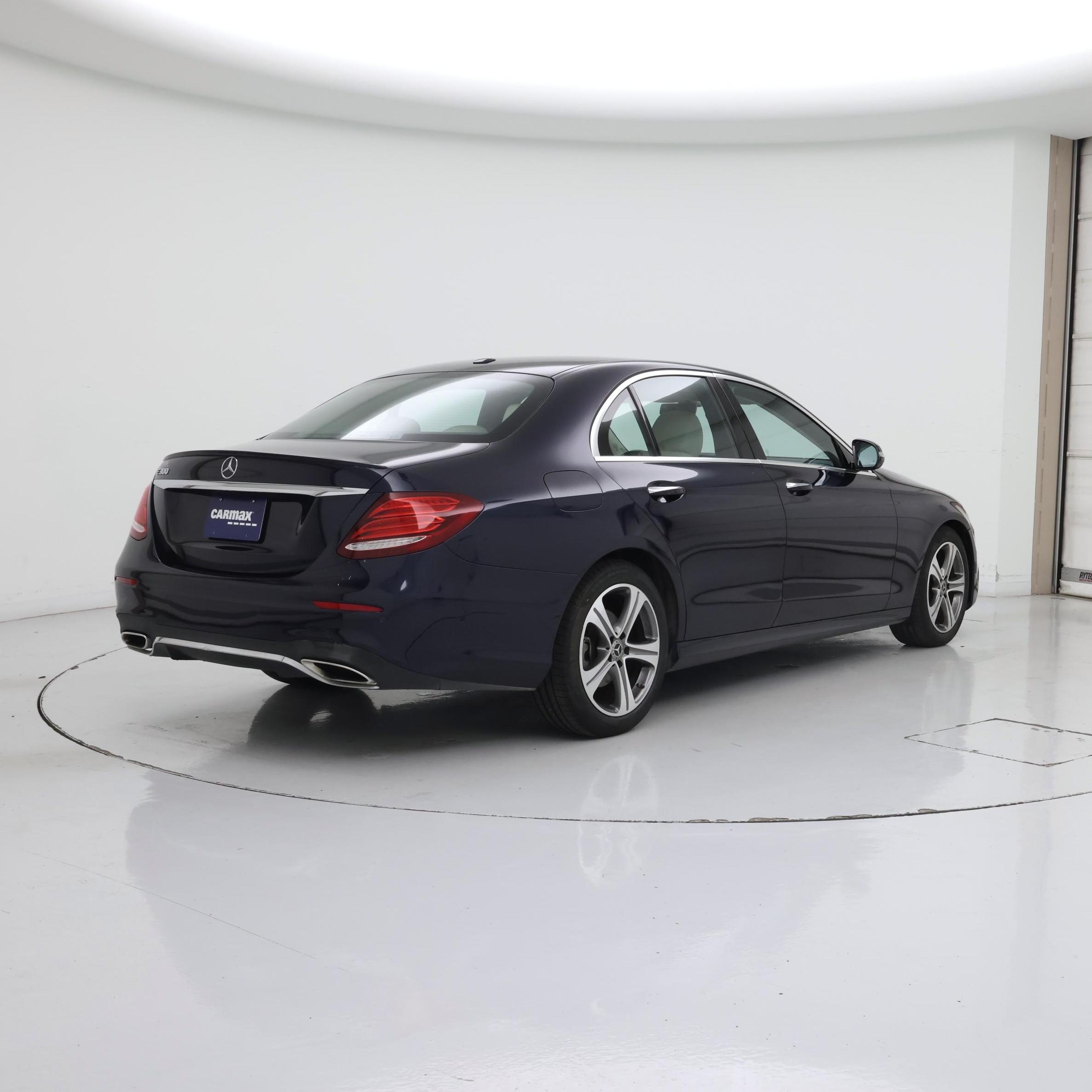 Thumbnail: 2018 Mercedes-Benz E-Class - 8