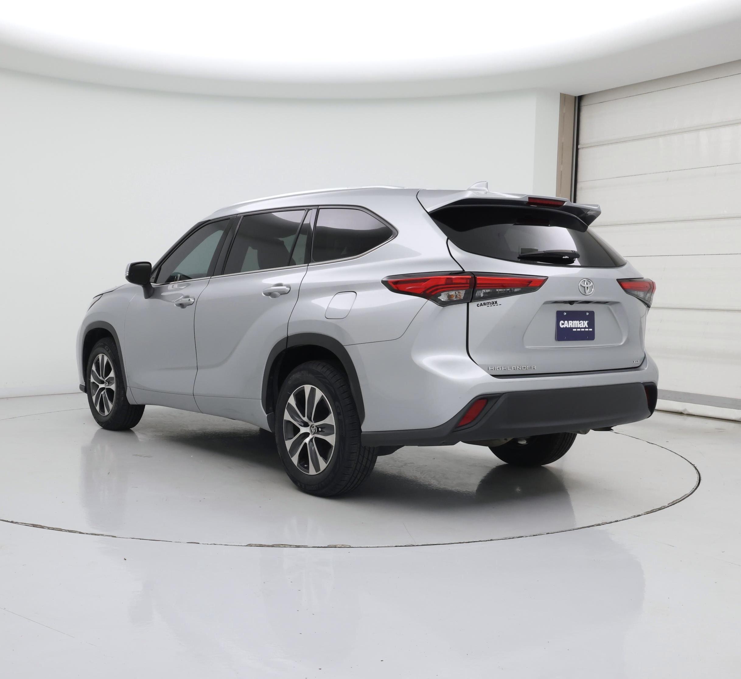 Thumbnail: 2021 Toyota Highlander - 2