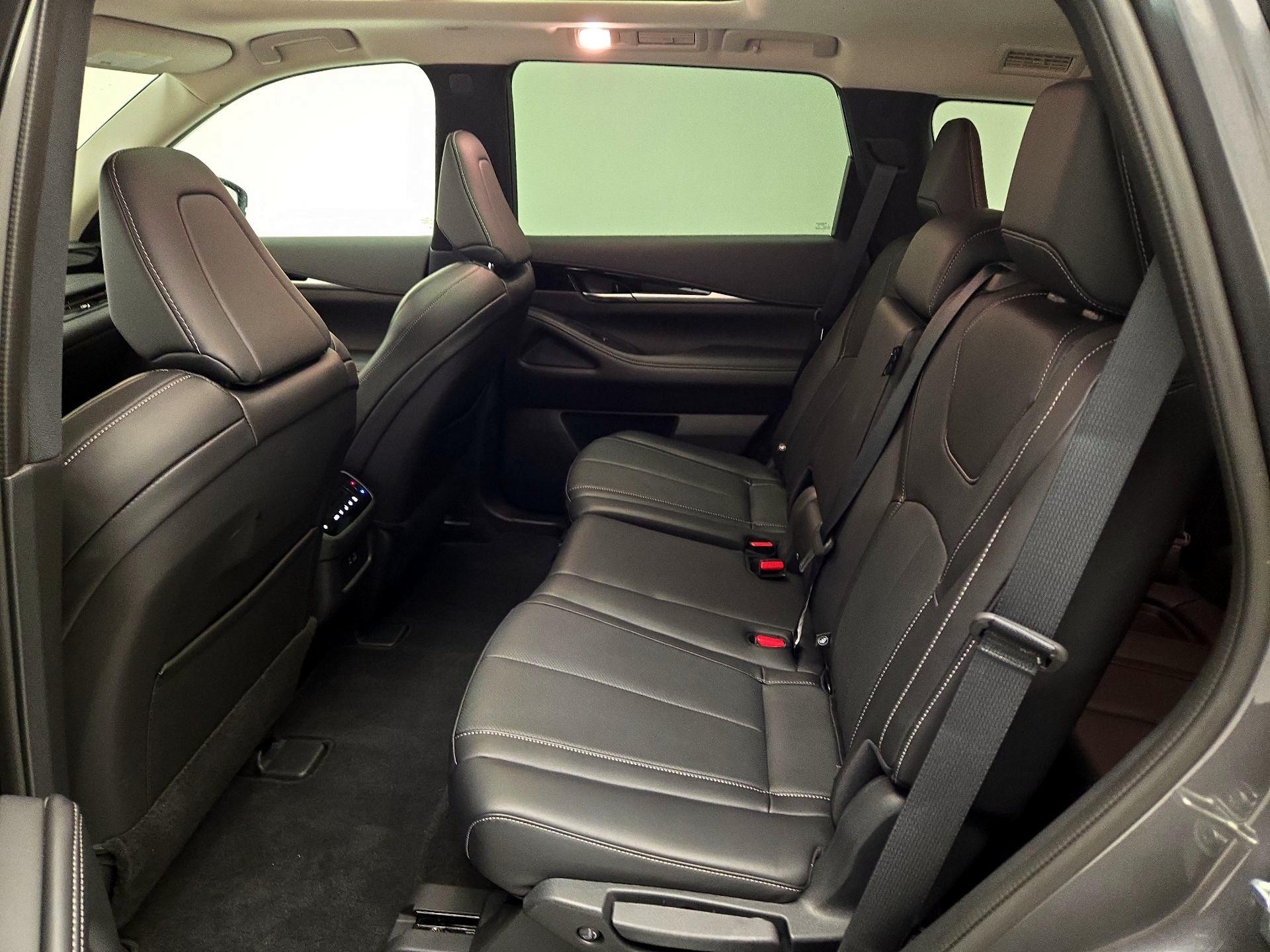 Thumbnail: 2025 INFINITI QX60 - 20
