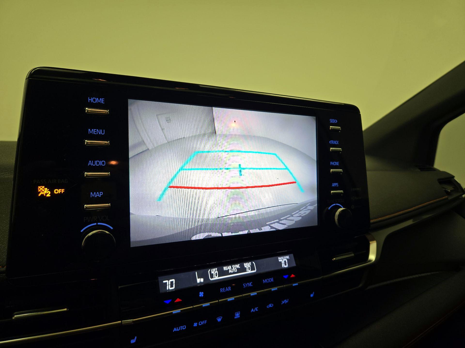 Thumbnail: 2021 Toyota Sienna - 15