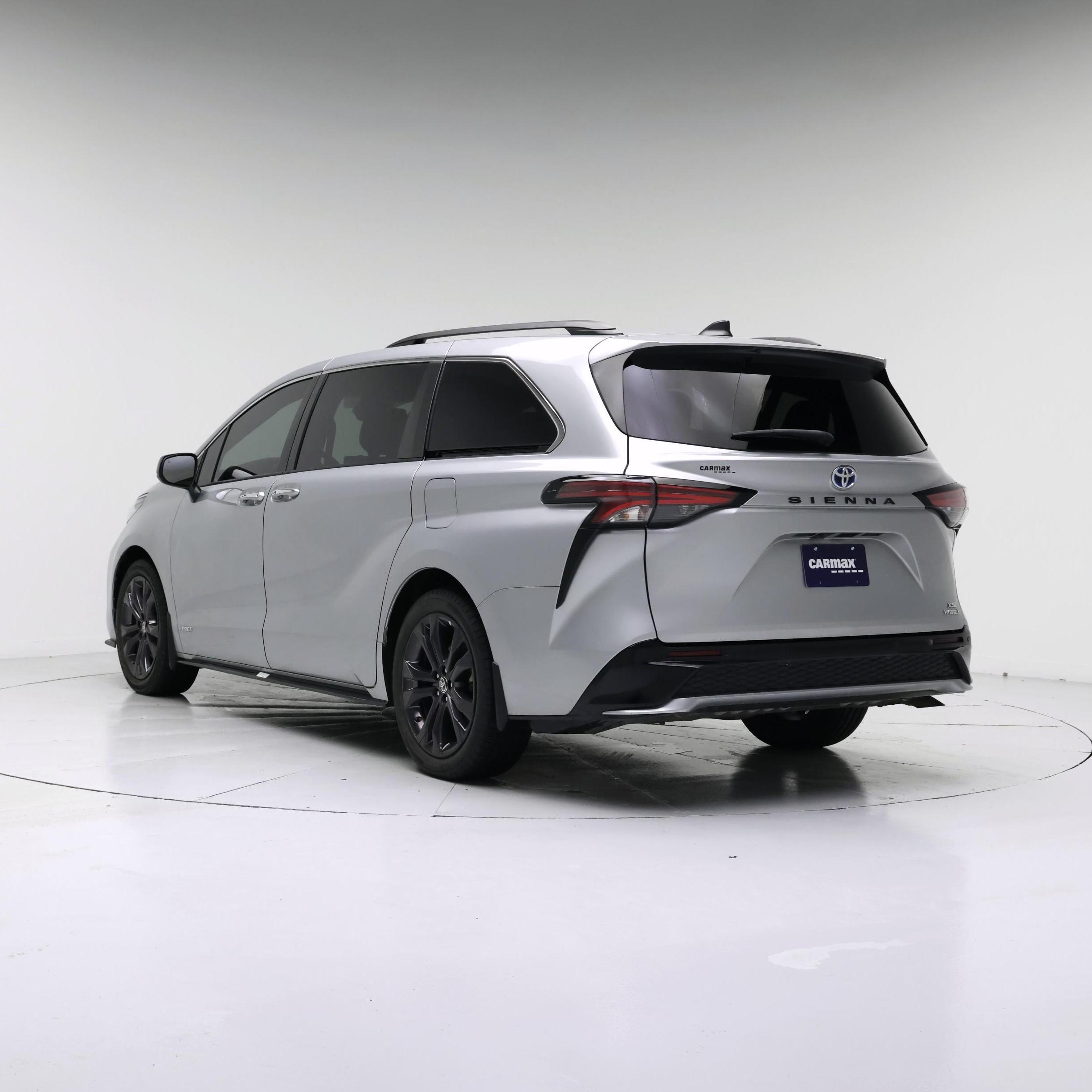 Thumbnail: 2021 Toyota Sienna - 2
