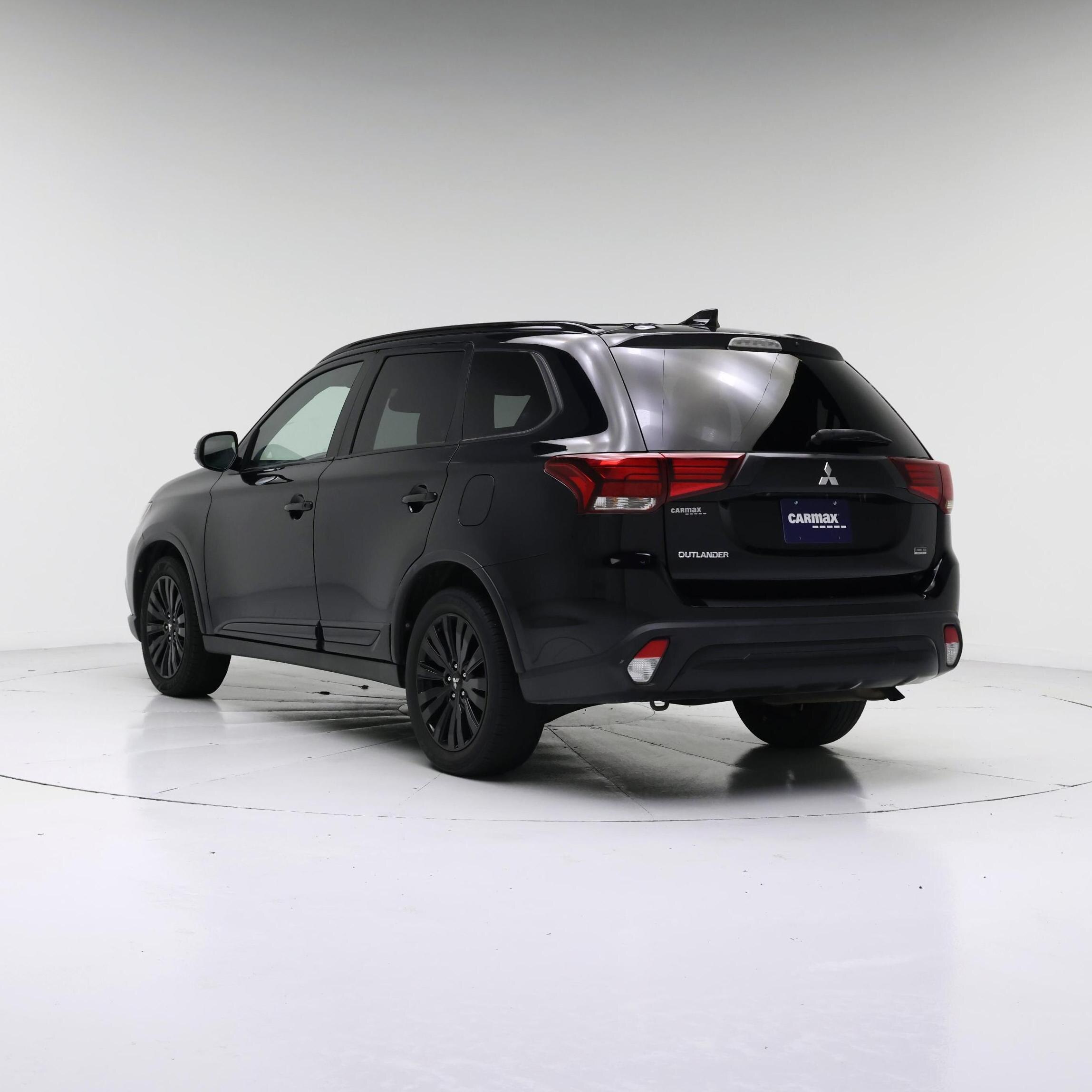 Thumbnail: 2020 Mitsubishi Outlander - 2