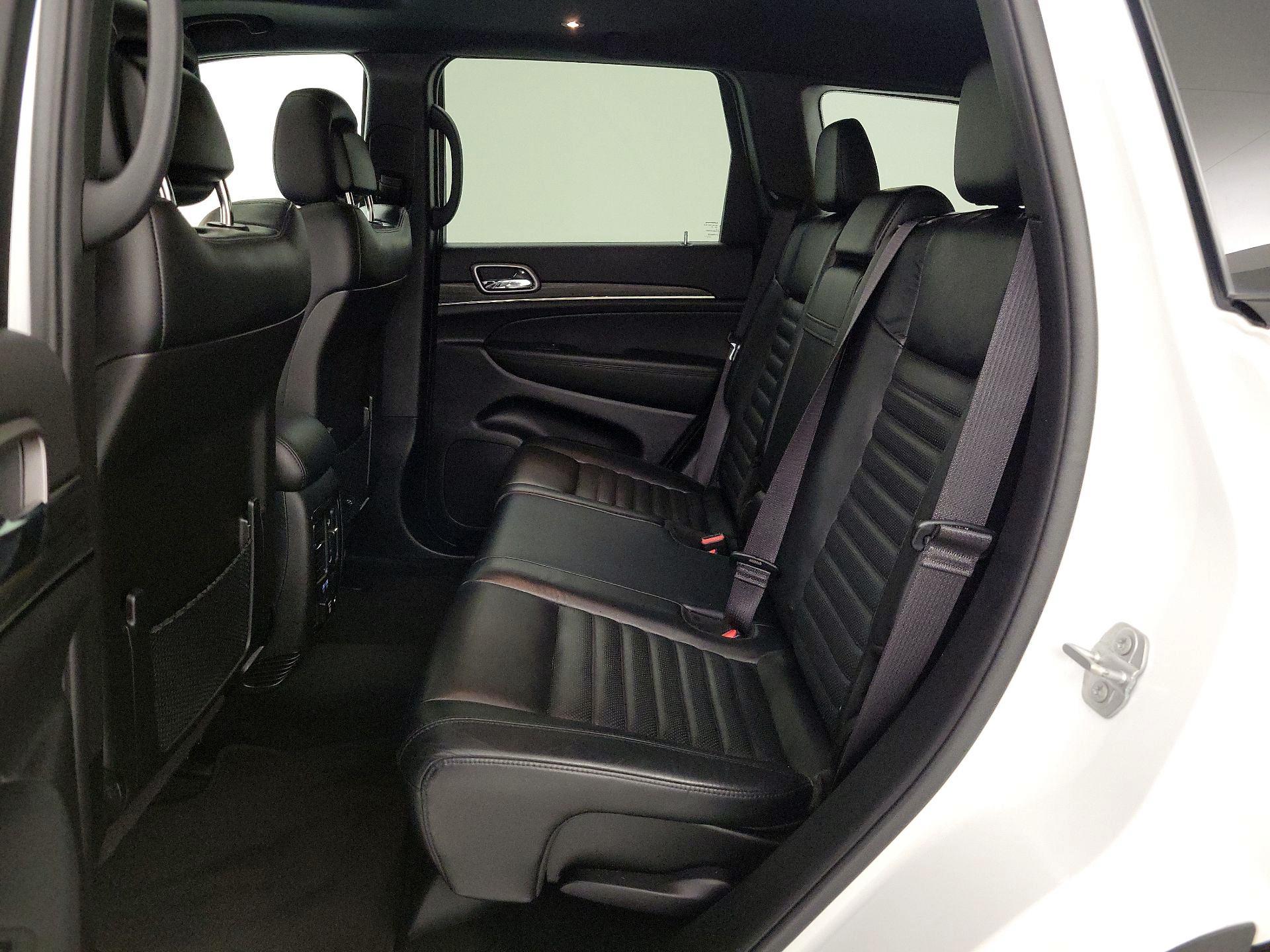 Thumbnail: 2021 Jeep Grand Cherokee - 20