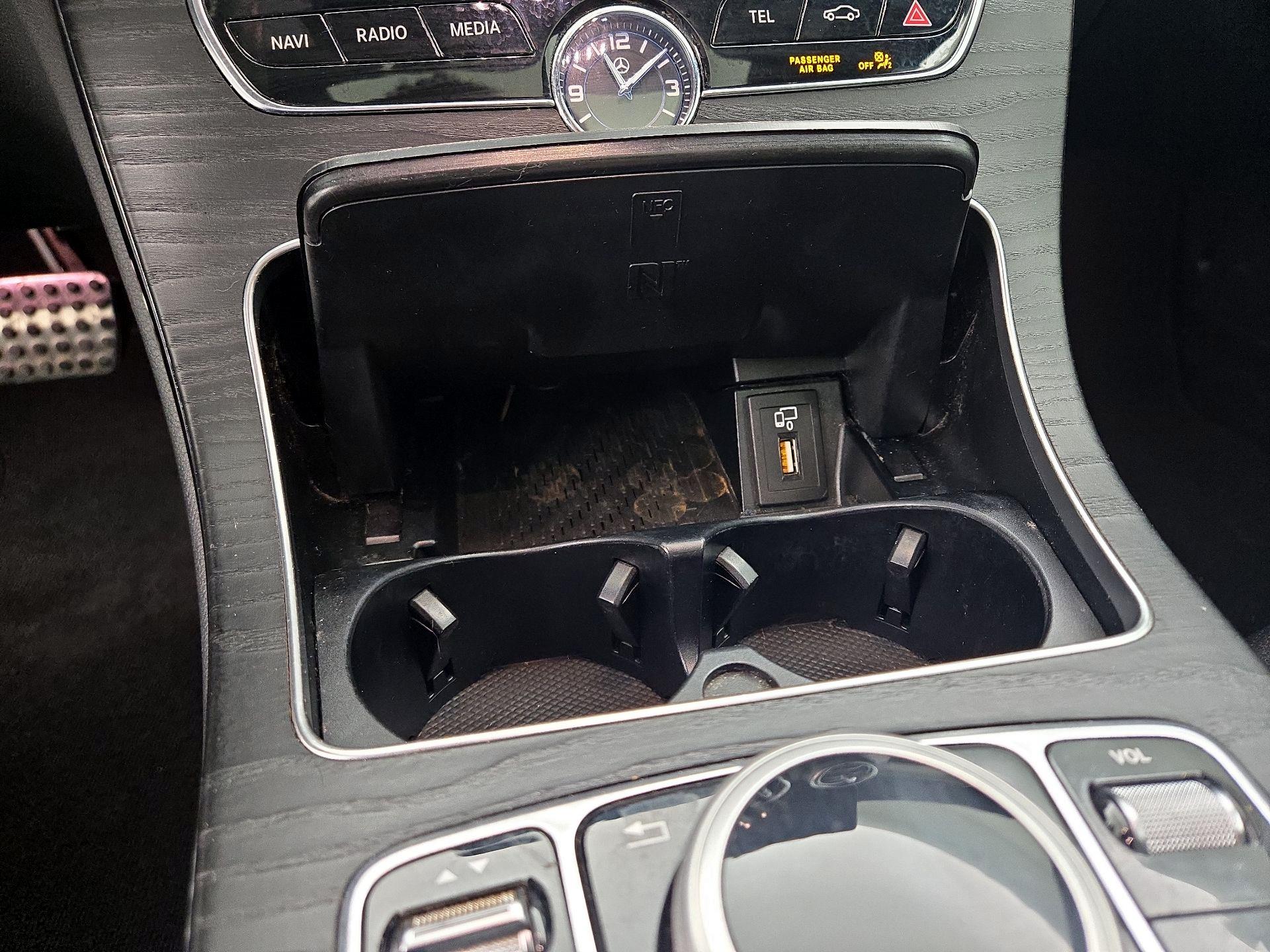 Thumbnail: 2019 Mercedes-Benz C-Class - 18