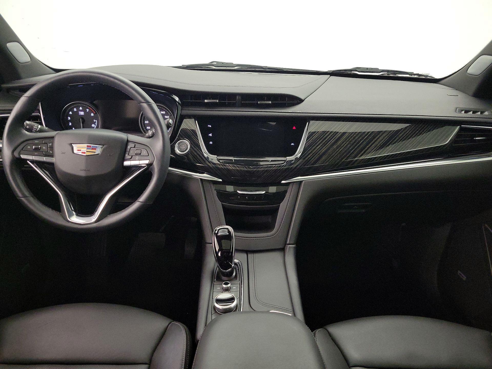 Thumbnail: 2024 Cadillac XT6 - 9