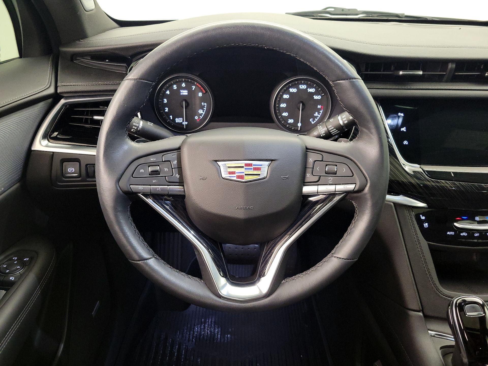Thumbnail: 2024 Cadillac XT6 - 10