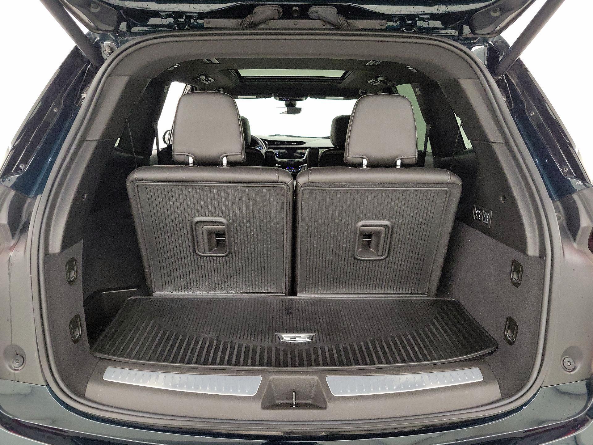Thumbnail: 2024 Cadillac XT6 - 20