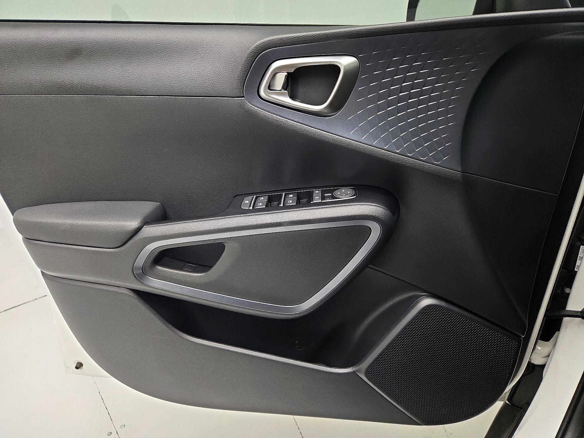 Thumbnail: 2025 Kia Soul - 12