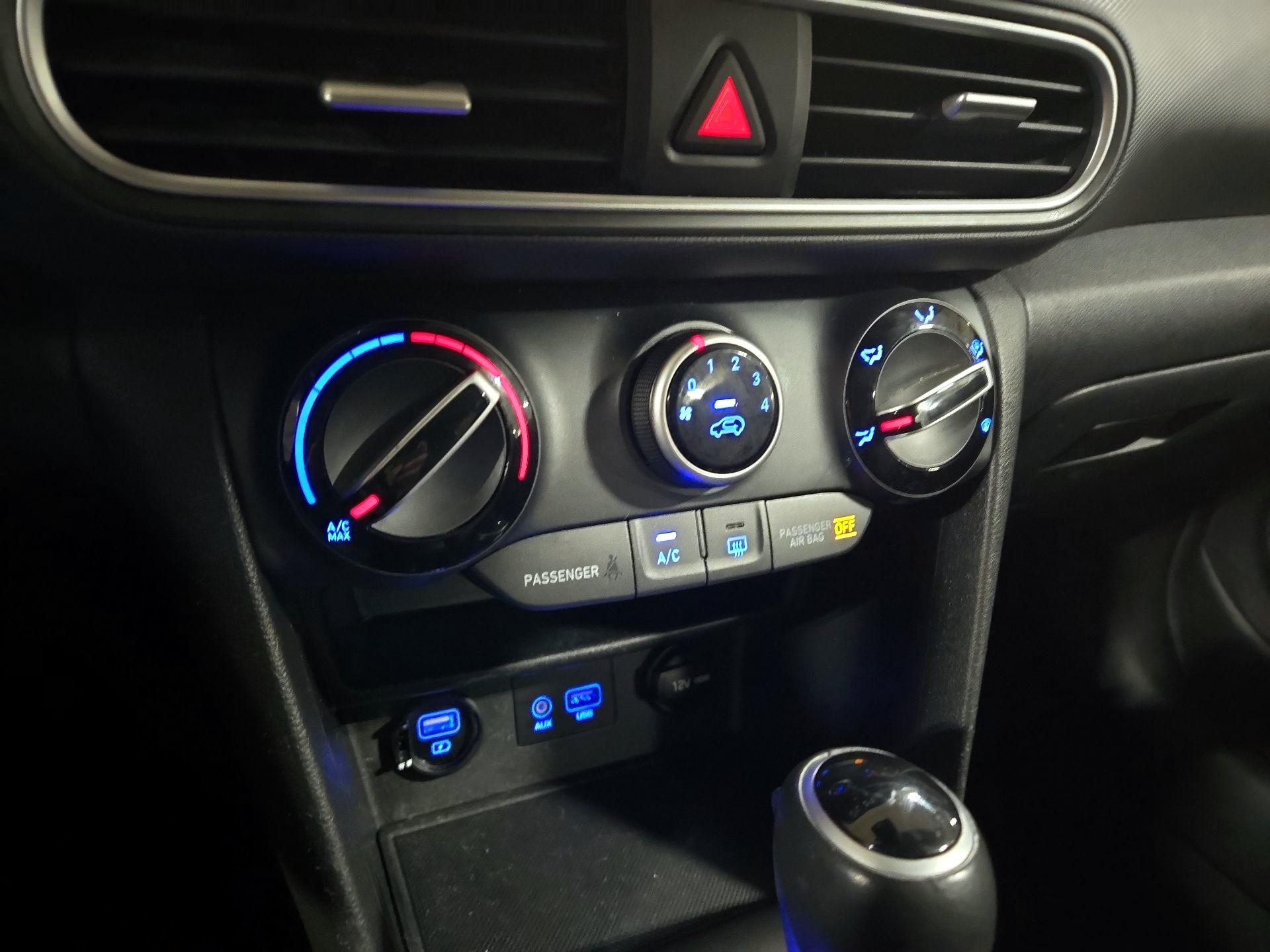 Thumbnail: 2020 Hyundai Kona - 16