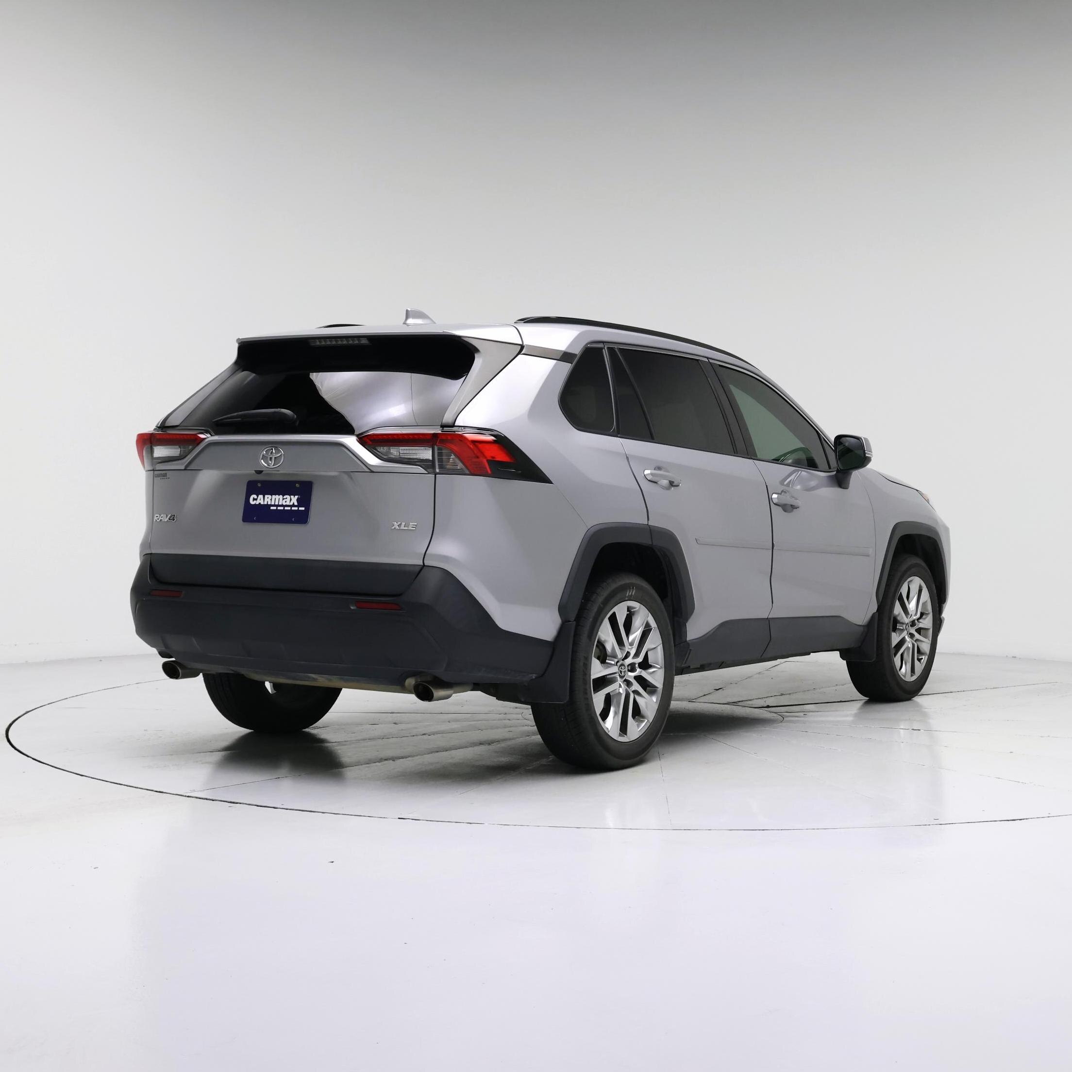 Thumbnail: 2020 Toyota RAV4 - 8