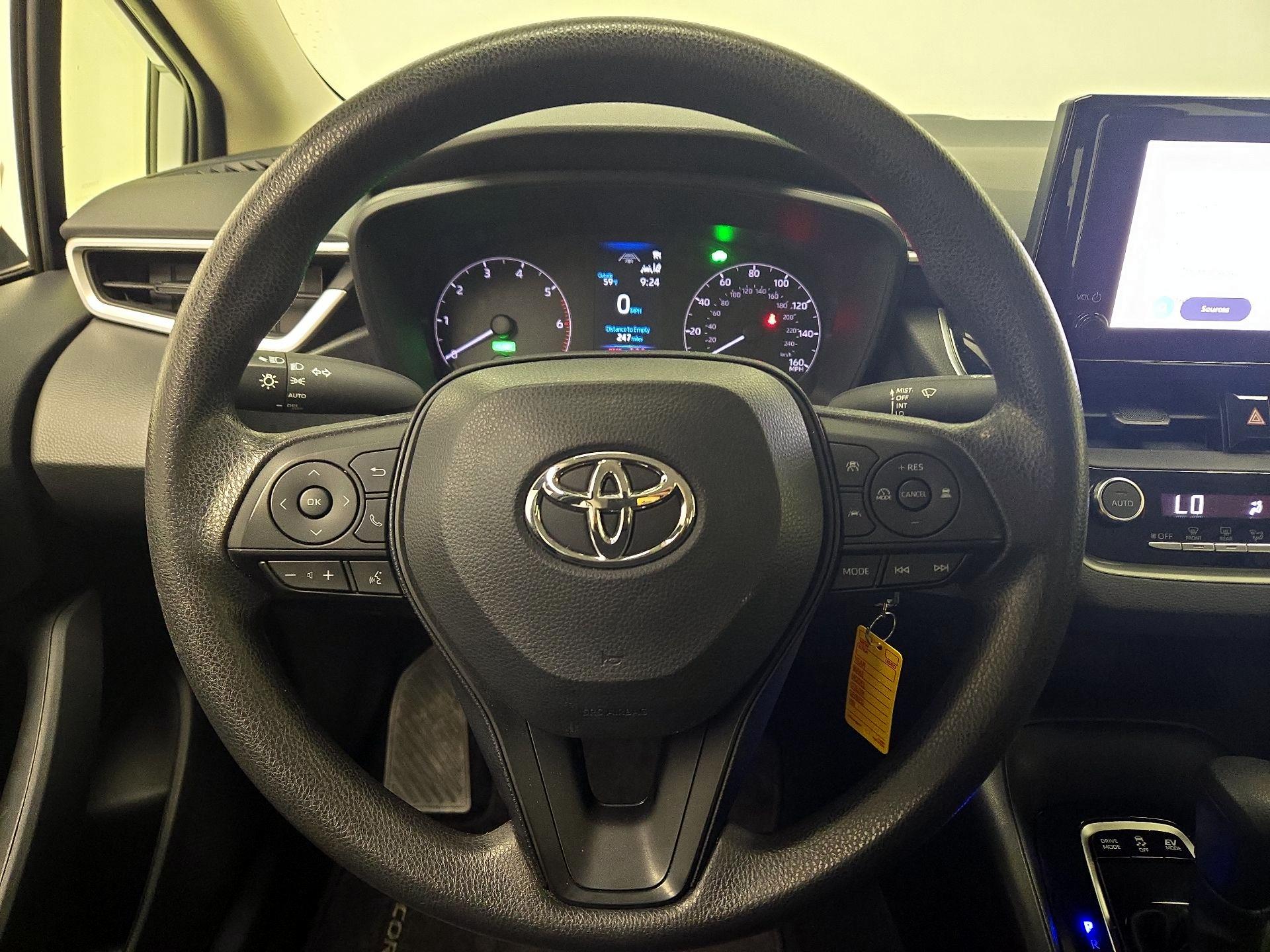 Thumbnail: 2023 Toyota Corolla - 10