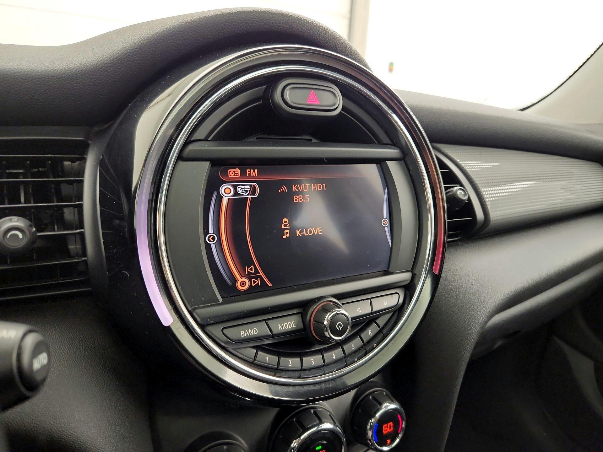 Thumbnail: 2015 MINI Cooper Hardtop - 14