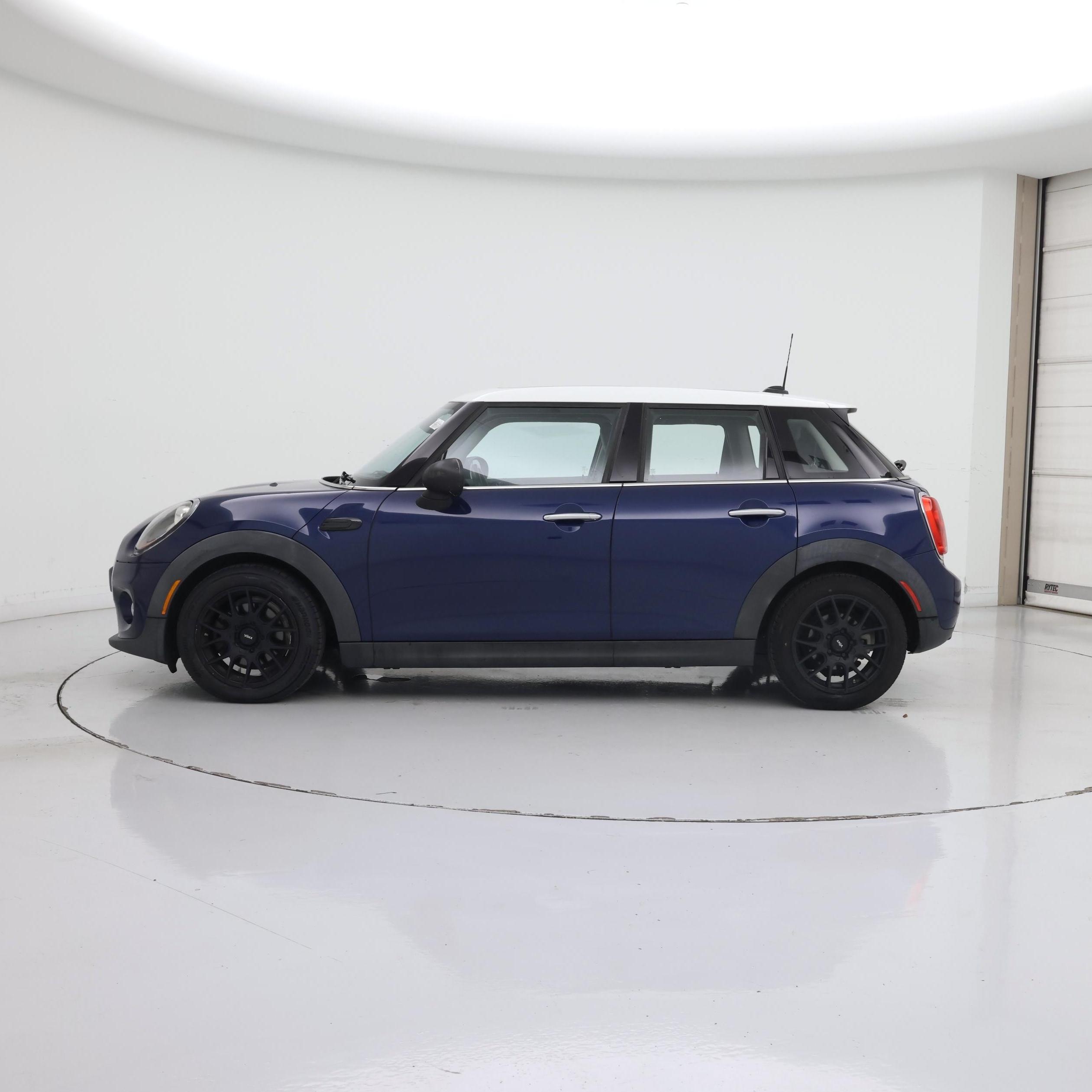 Thumbnail: 2015 MINI Cooper Hardtop - 3