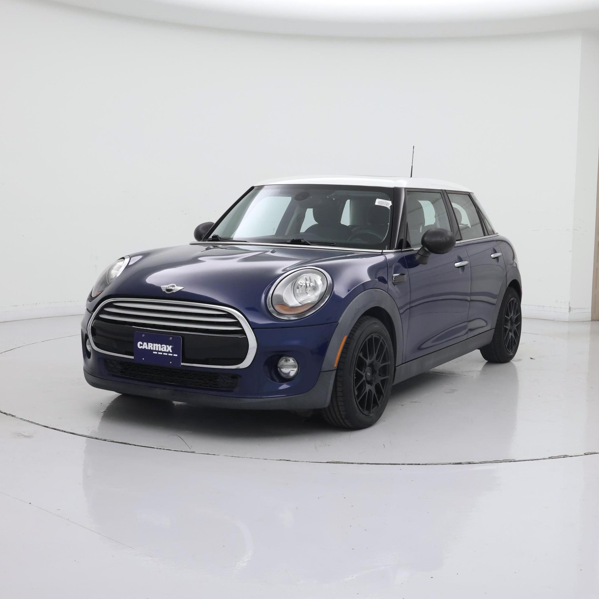 Thumbnail: 2015 MINI Cooper Hardtop - 4