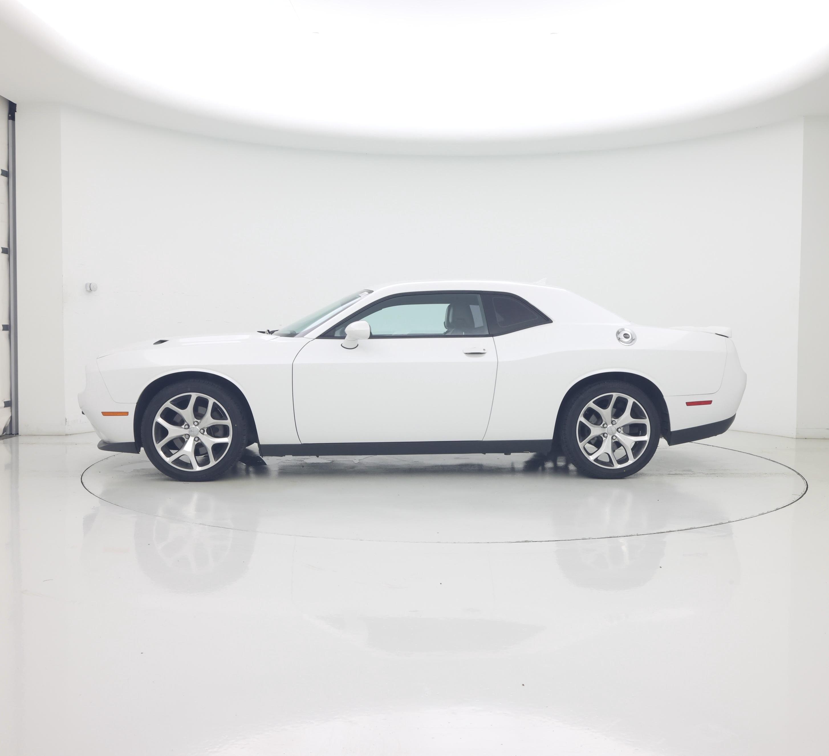 Thumbnail: 2015 Dodge Challenger - 3