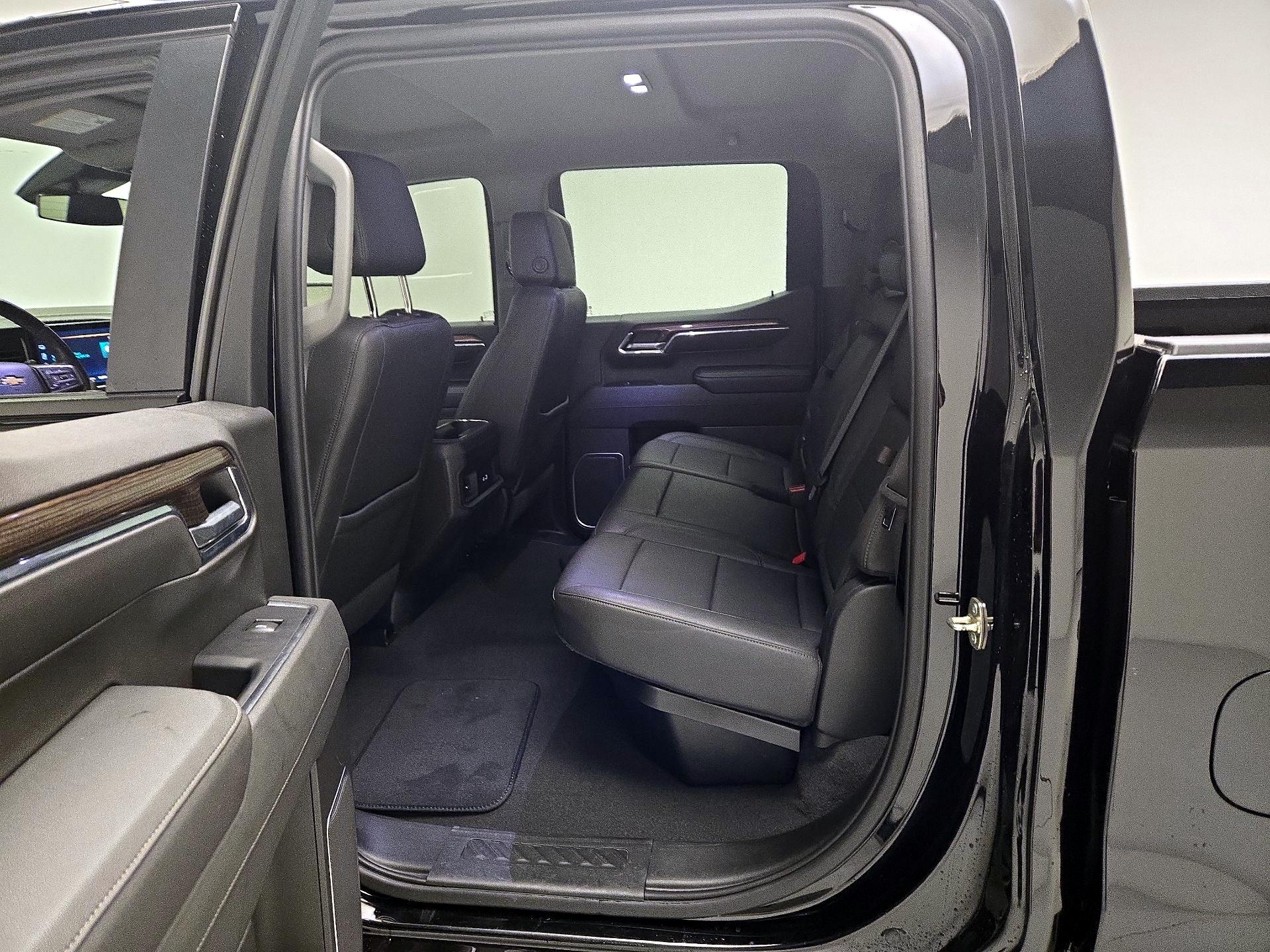 Thumbnail: 2023 Chevrolet Silverado 1500 - 19