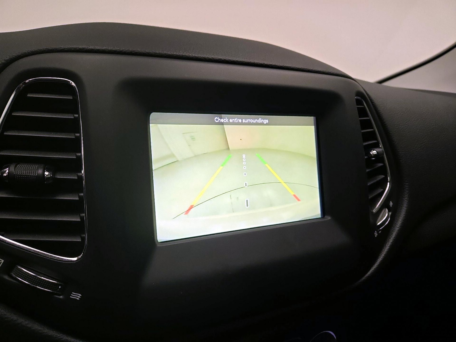 2020 Jeep Compass Sun & Safety - Photo 15