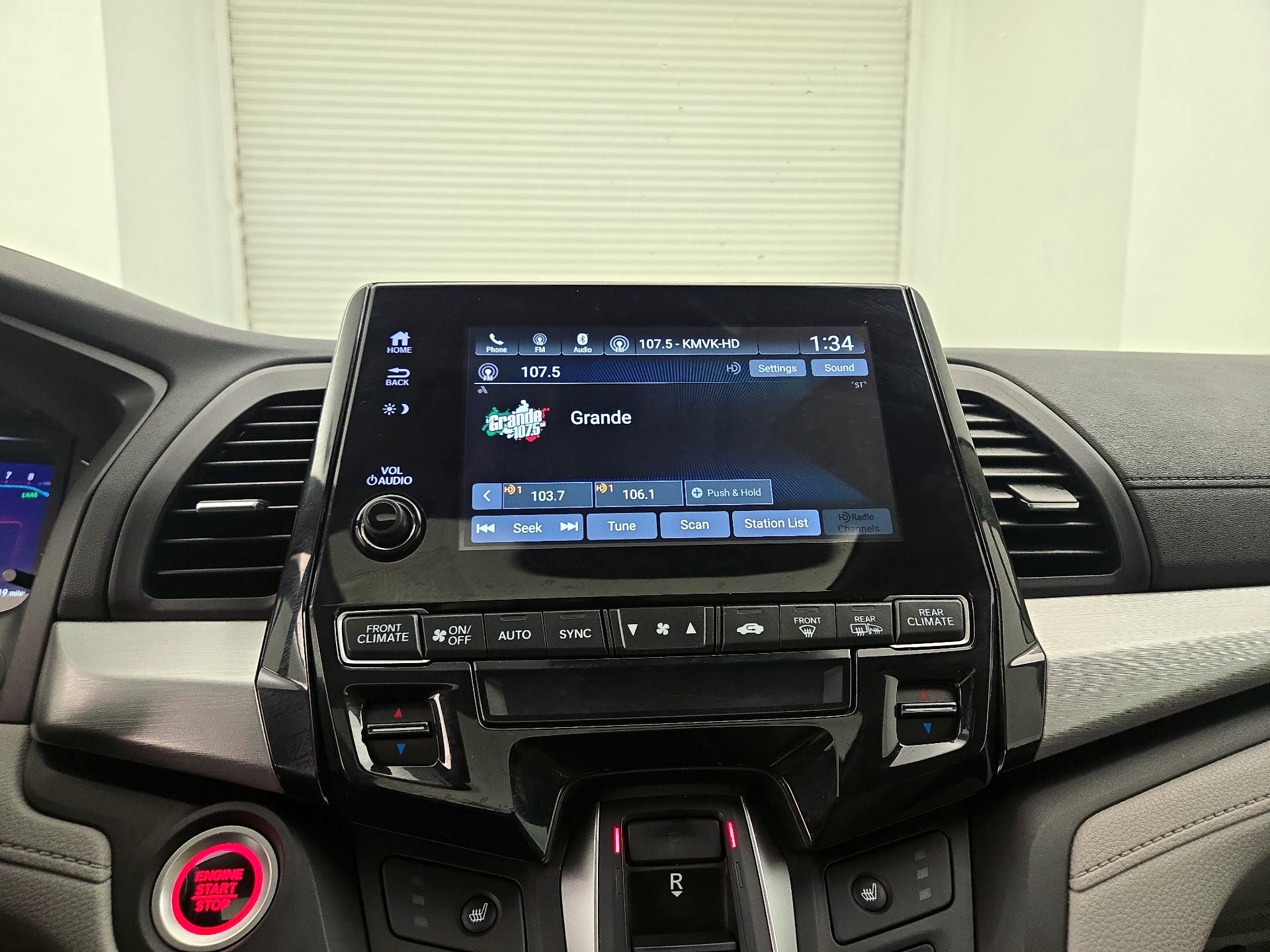 Thumbnail: 2019 Honda Odyssey - 15