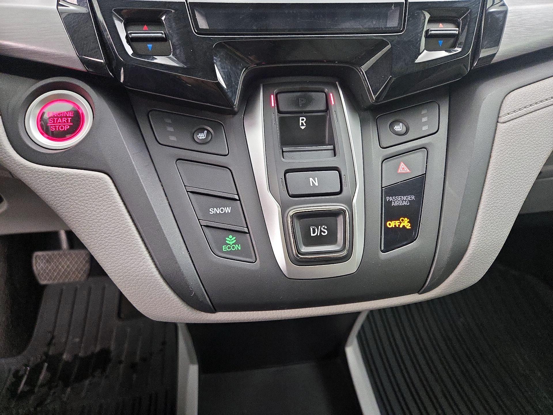 Thumbnail: 2019 Honda Odyssey - 17
