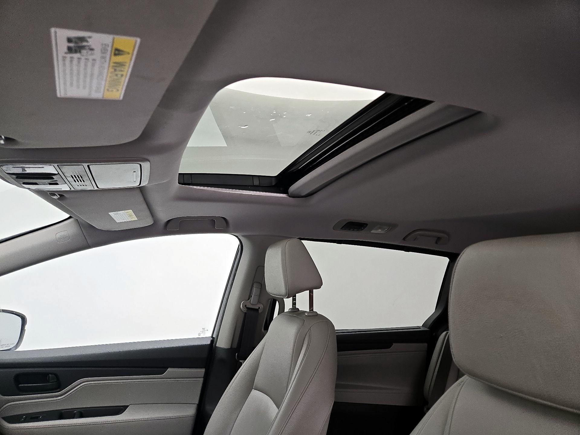 Thumbnail: 2019 Honda Odyssey - 19