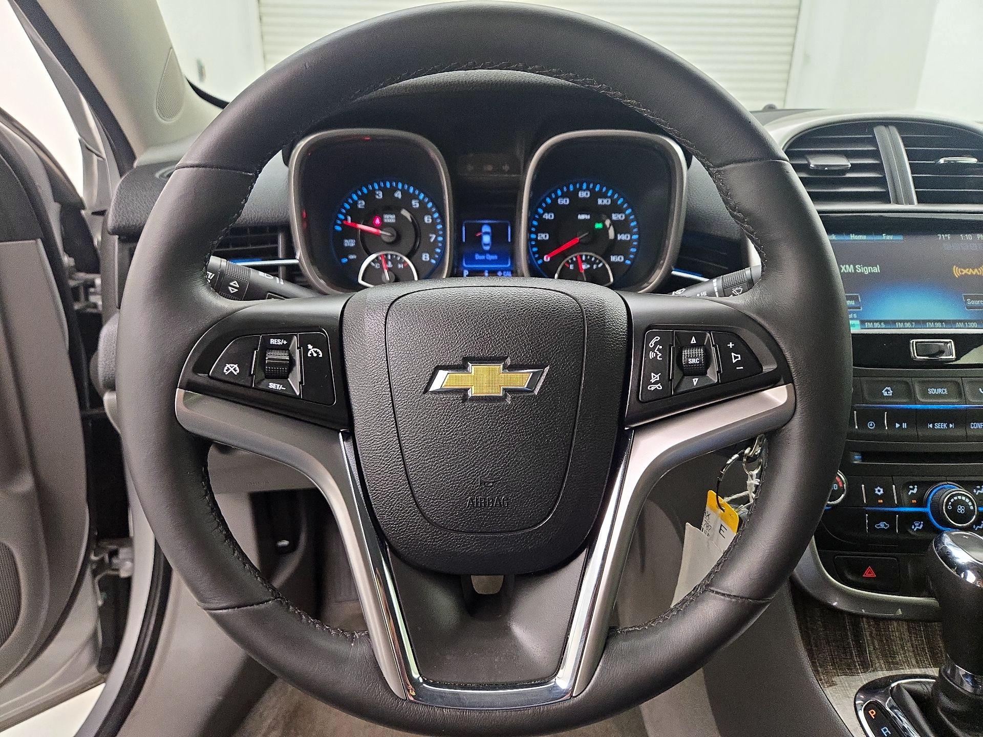 Thumbnail: 2014 Chevrolet Malibu - 10