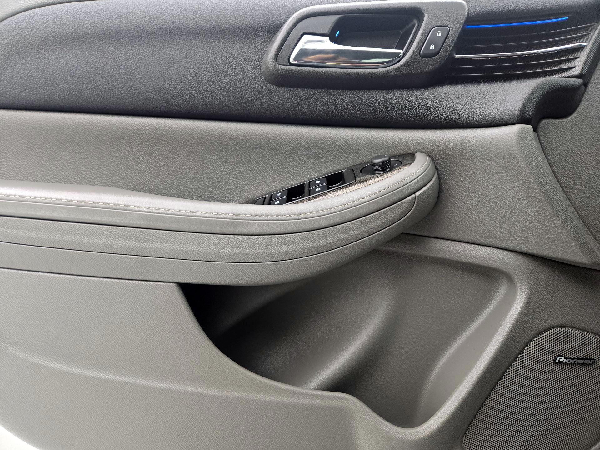 Thumbnail: 2014 Chevrolet Malibu - 12