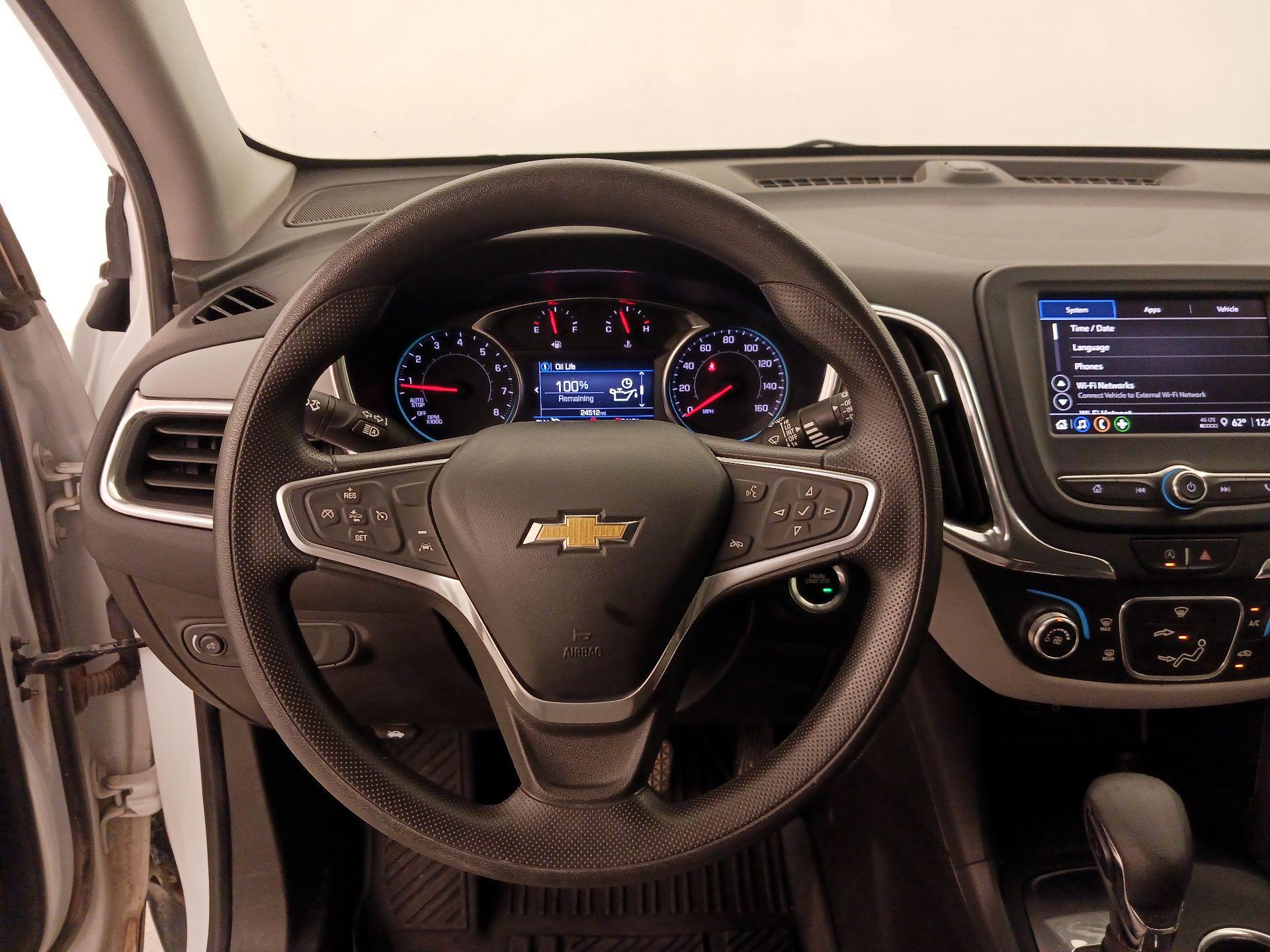 Thumbnail: 2022 Chevrolet Equinox - 10