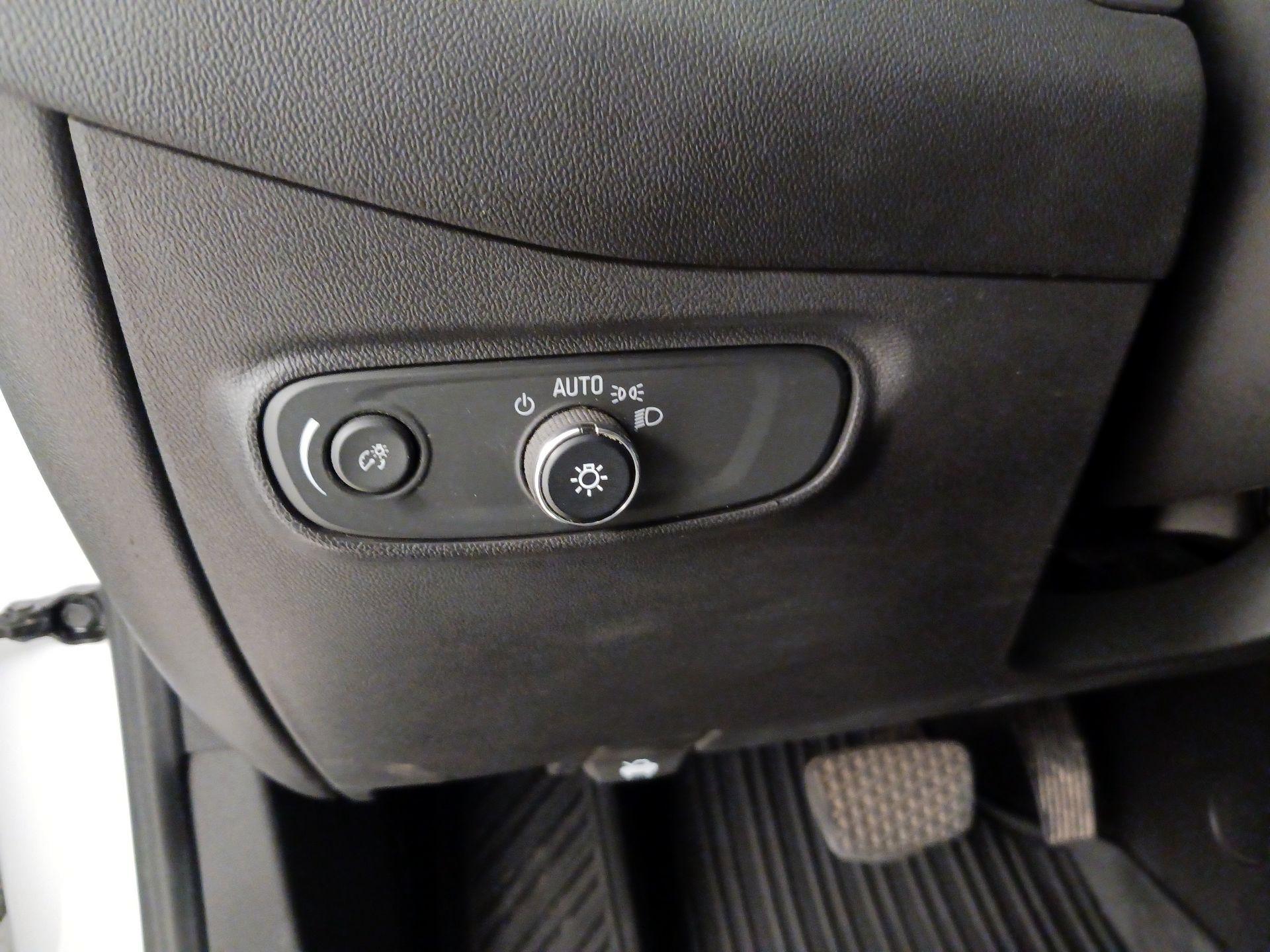 Thumbnail: 2022 Chevrolet Equinox - 13