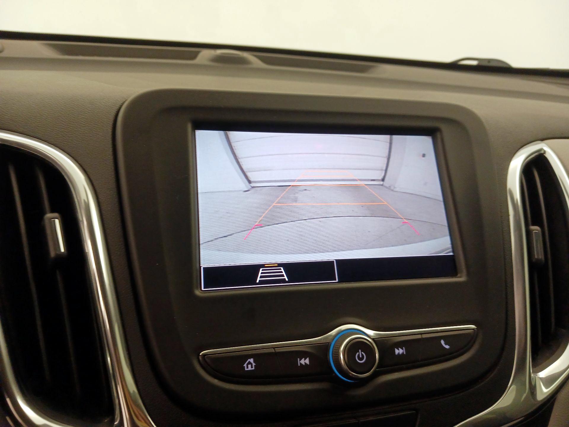 Thumbnail: 2022 Chevrolet Equinox - 14