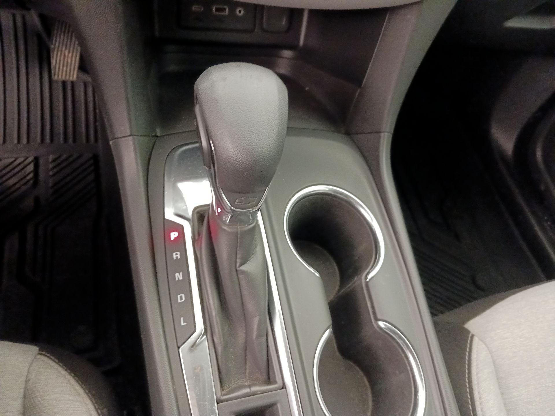 Thumbnail: 2022 Chevrolet Equinox - 17