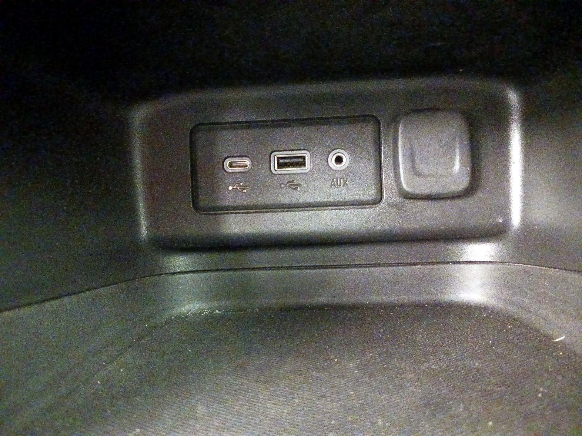 Thumbnail: 2022 Chevrolet Equinox - 18