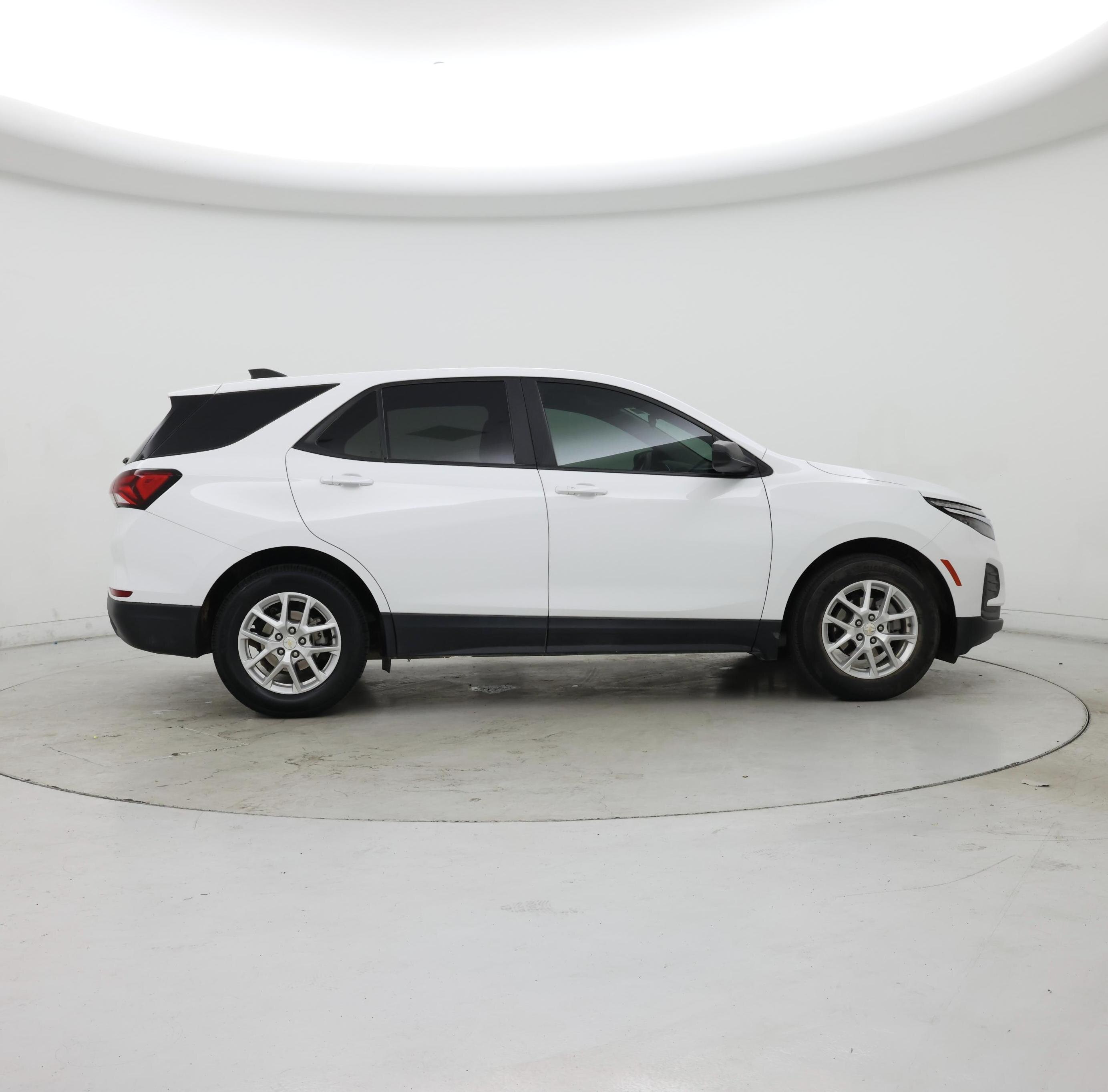 Thumbnail: 2022 Chevrolet Equinox - 7