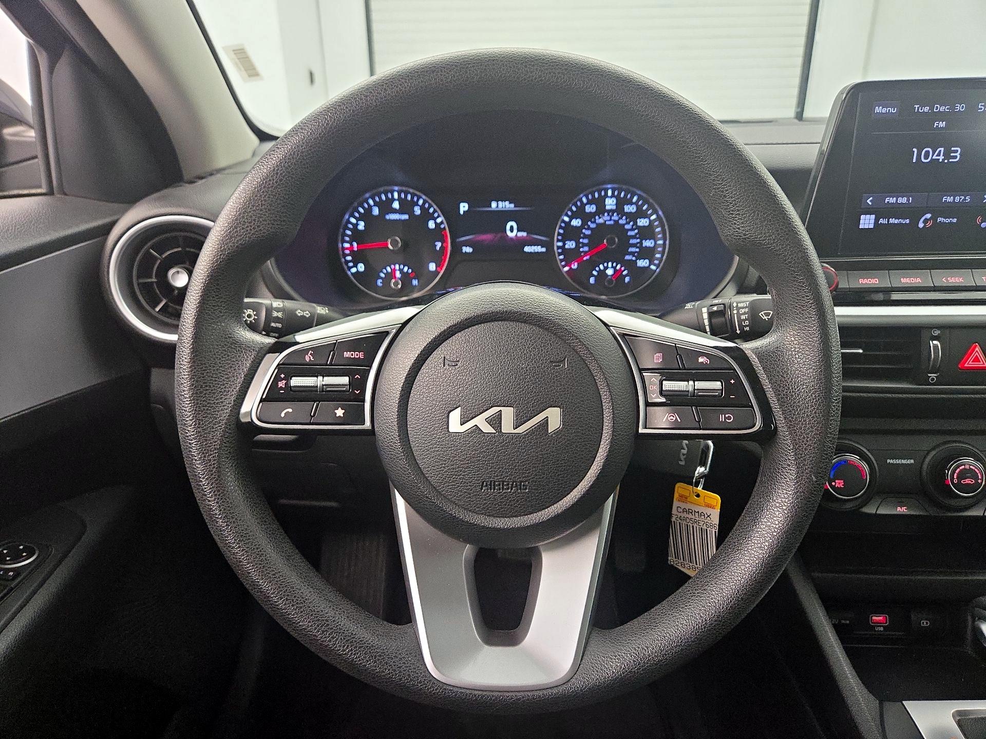 Thumbnail: 2024 Kia Forte - 10