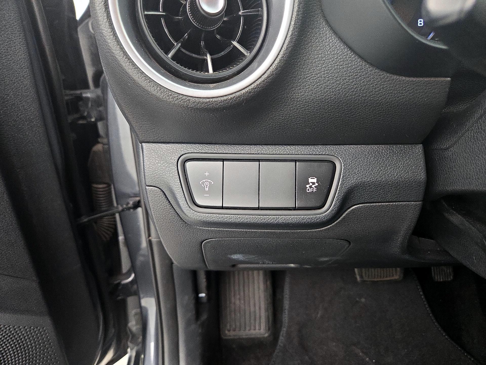 Thumbnail: 2024 Kia Forte - 13