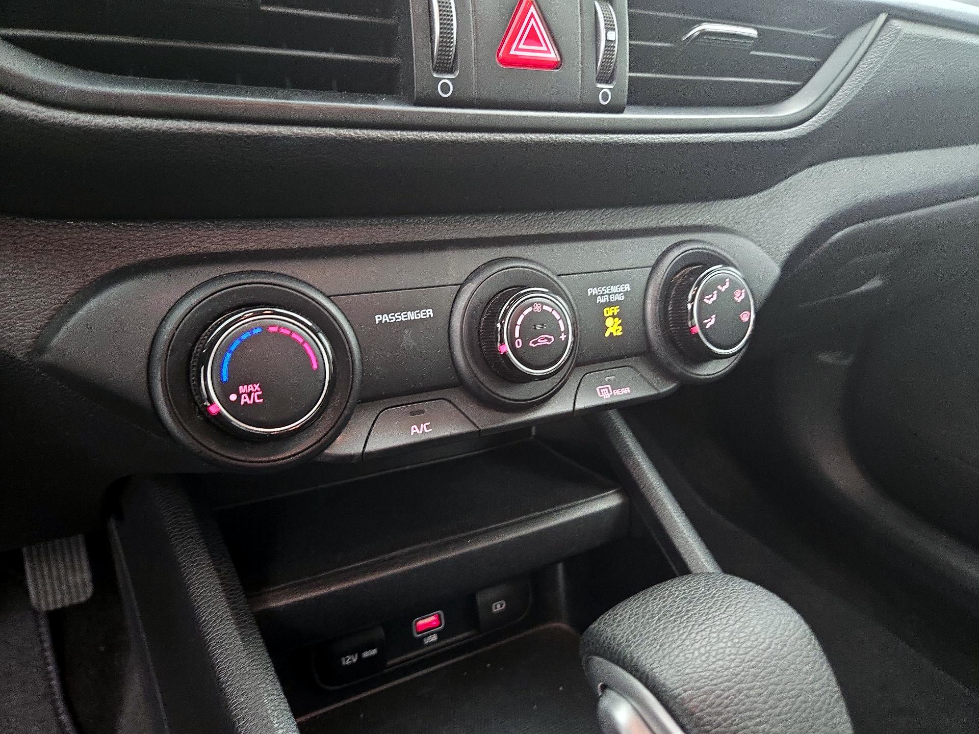 Thumbnail: 2024 Kia Forte - 16