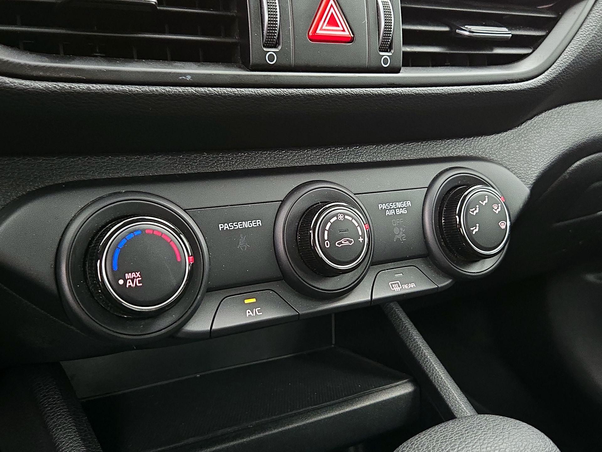 Thumbnail: 2024 Kia Forte - 16