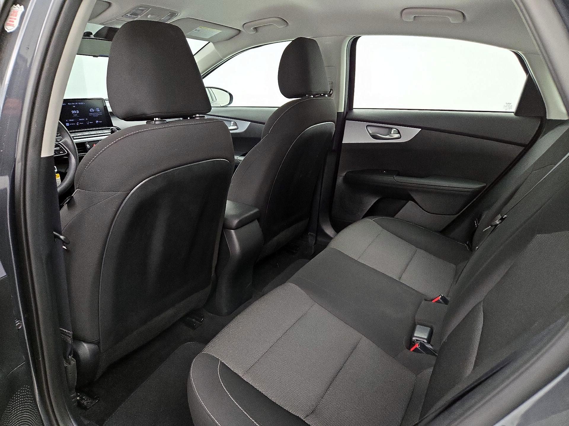 Thumbnail: 2024 Kia Forte - 19