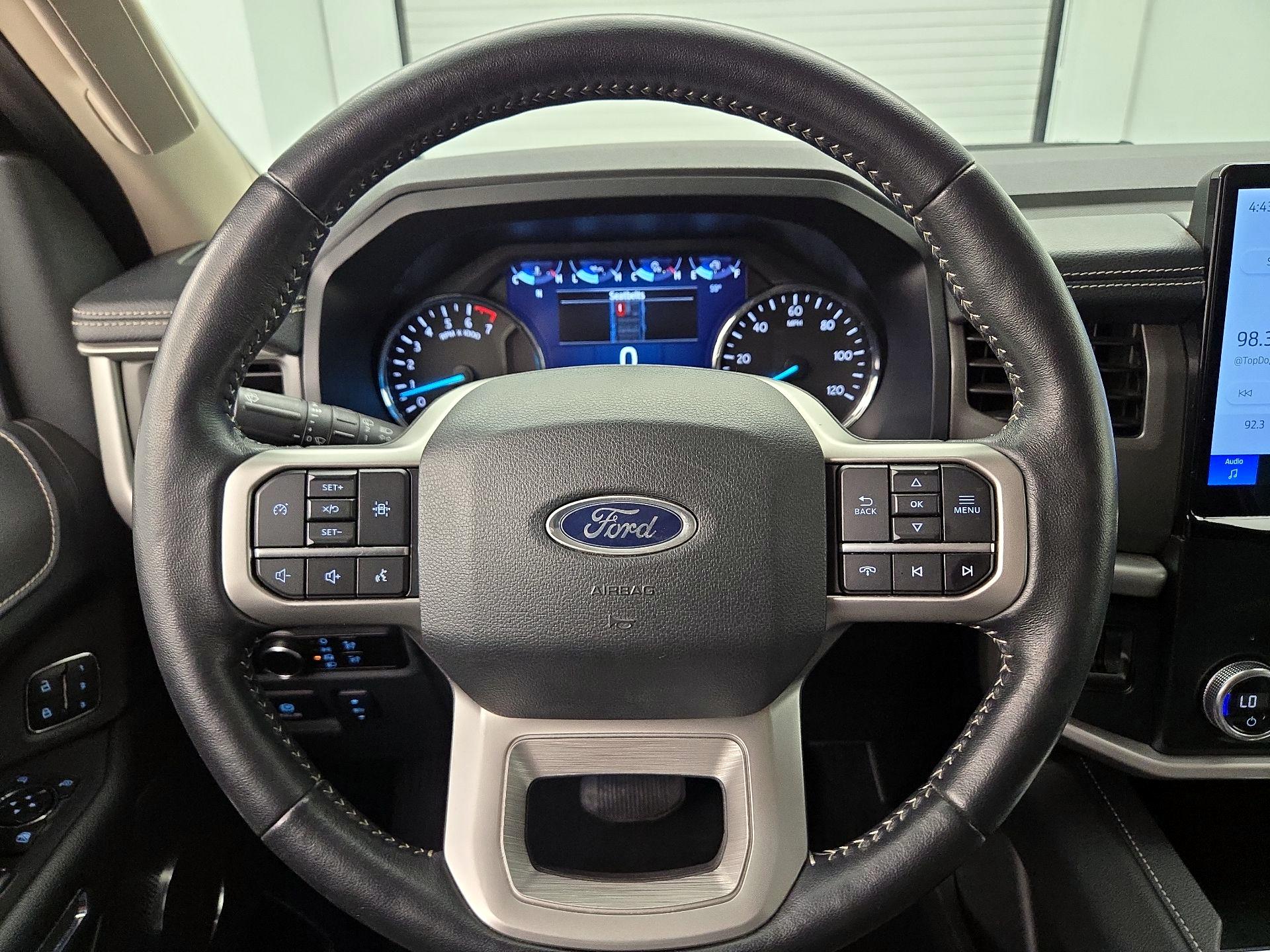 Thumbnail: 2024 Ford Expedition - 10