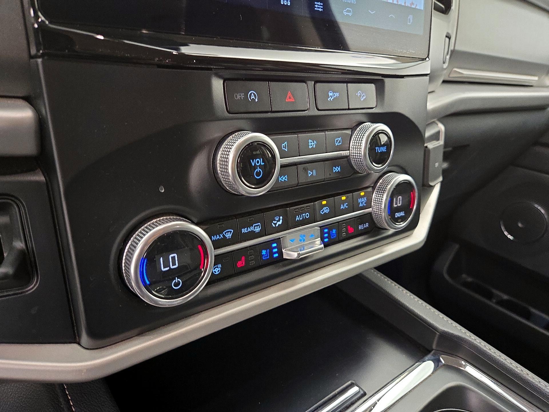 Thumbnail: 2024 Ford Expedition - 17