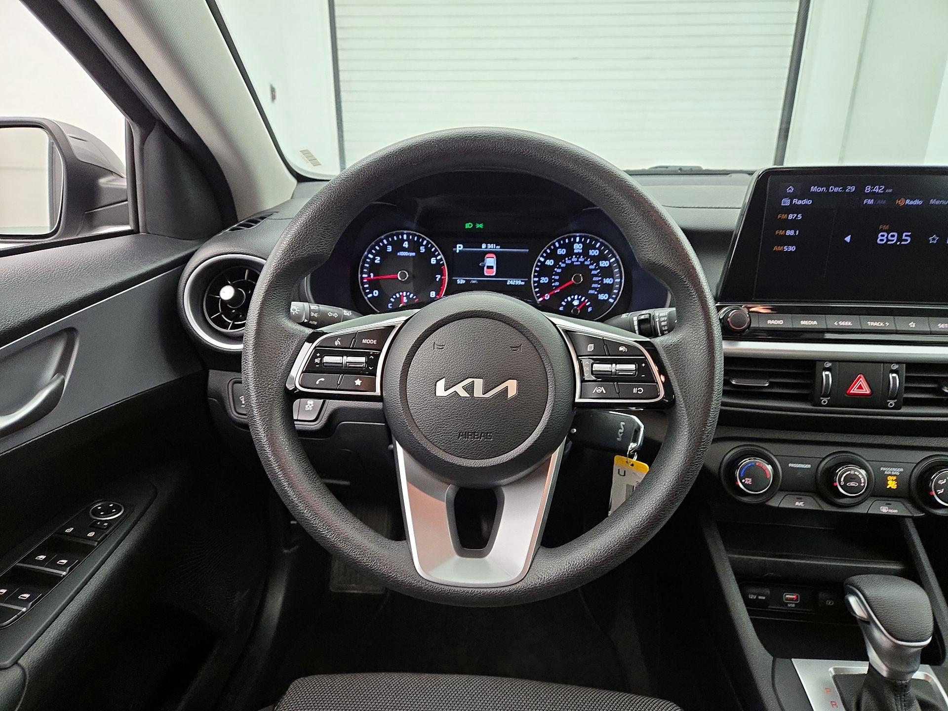 Thumbnail: 2024 Kia Forte - 10