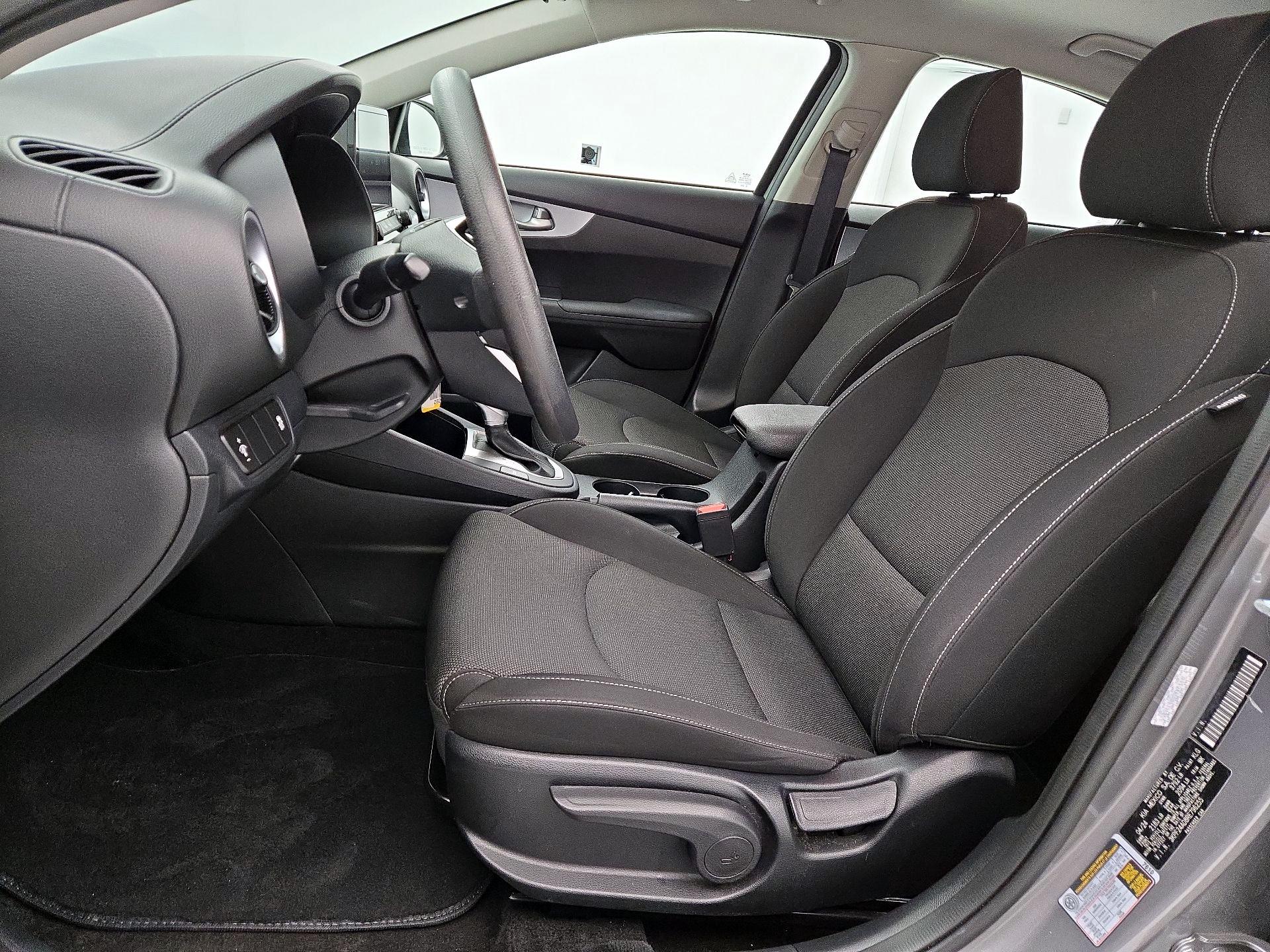 Thumbnail: 2024 Kia Forte - 11