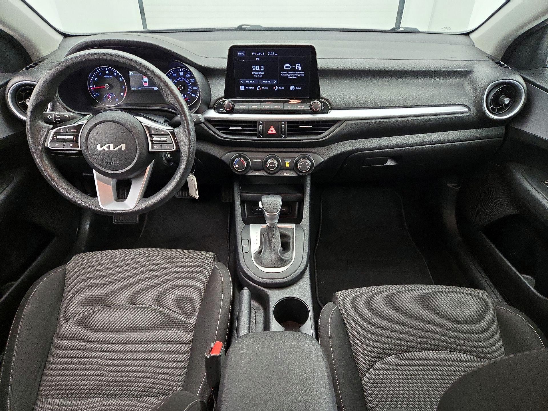 Thumbnail: 2024 Kia Forte - 9