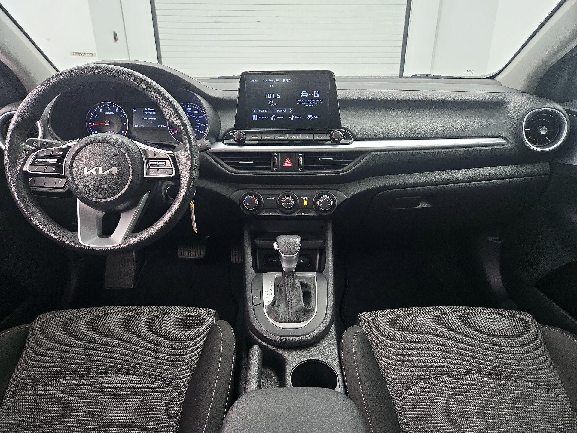 Thumbnail: 2024 Kia Forte - 9