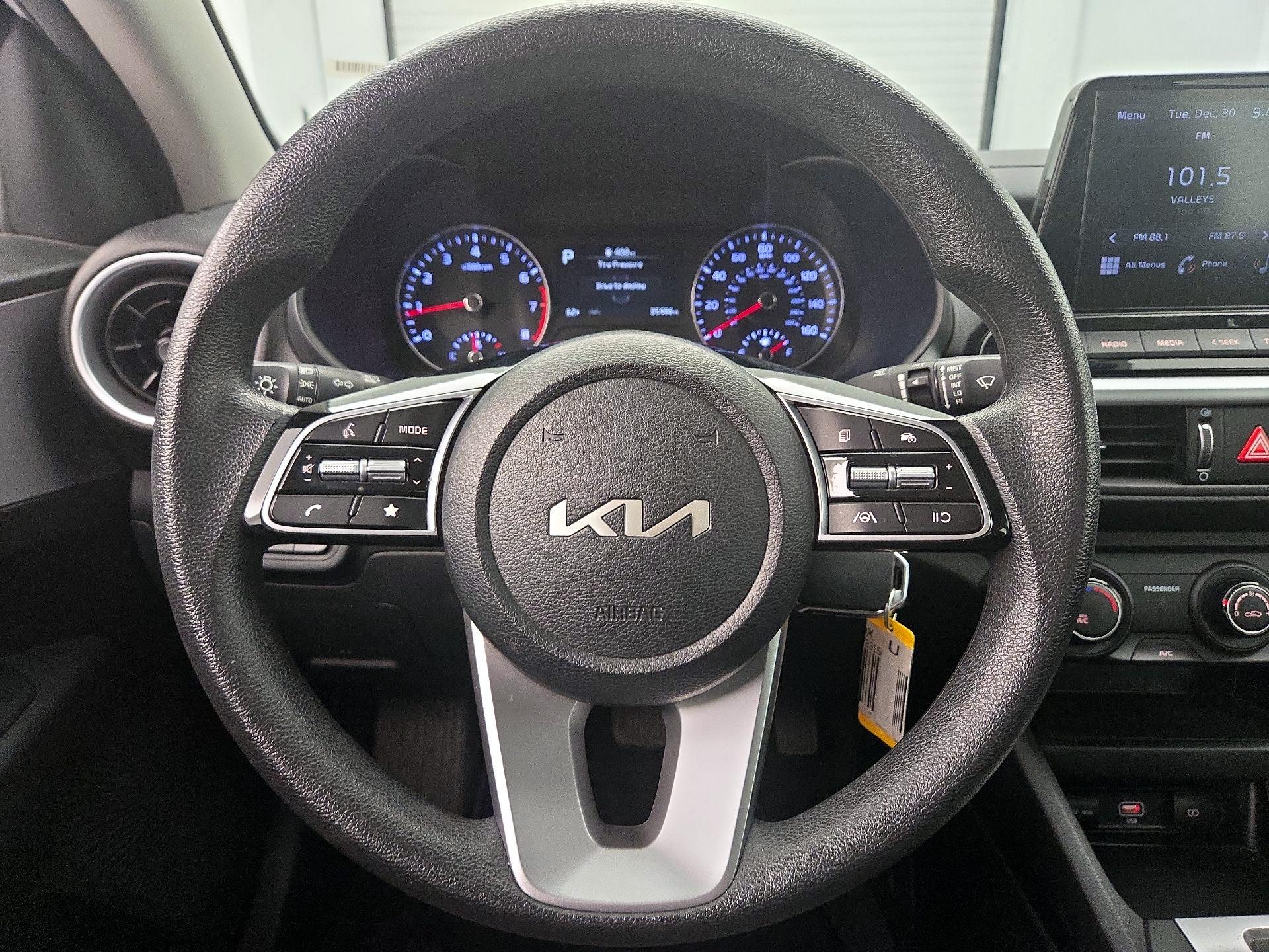 Thumbnail: 2024 Kia Forte - 10