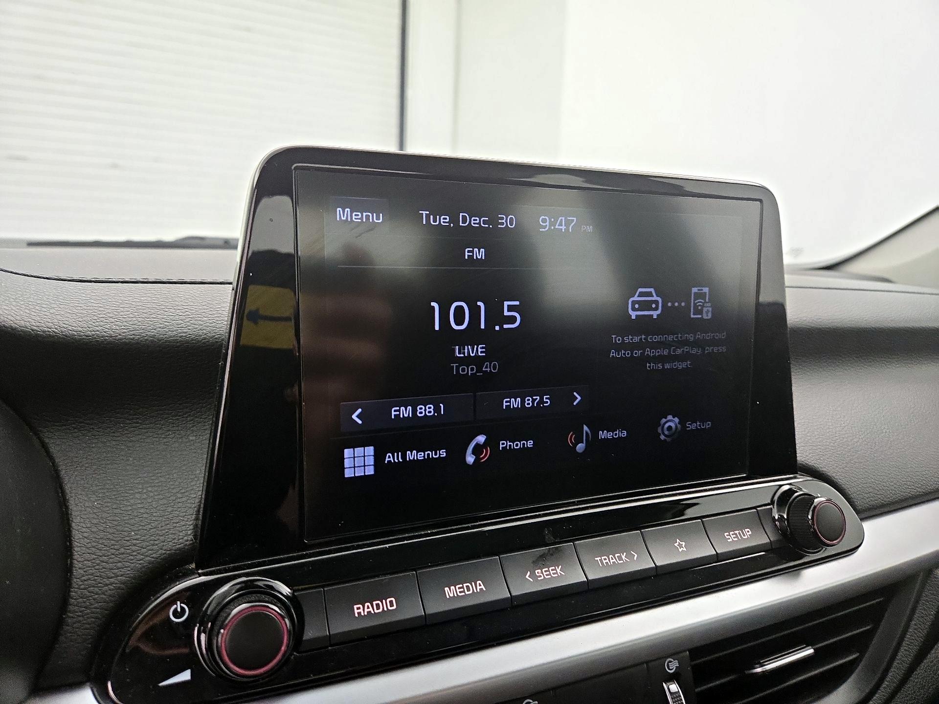 Thumbnail: 2024 Kia Forte - 15